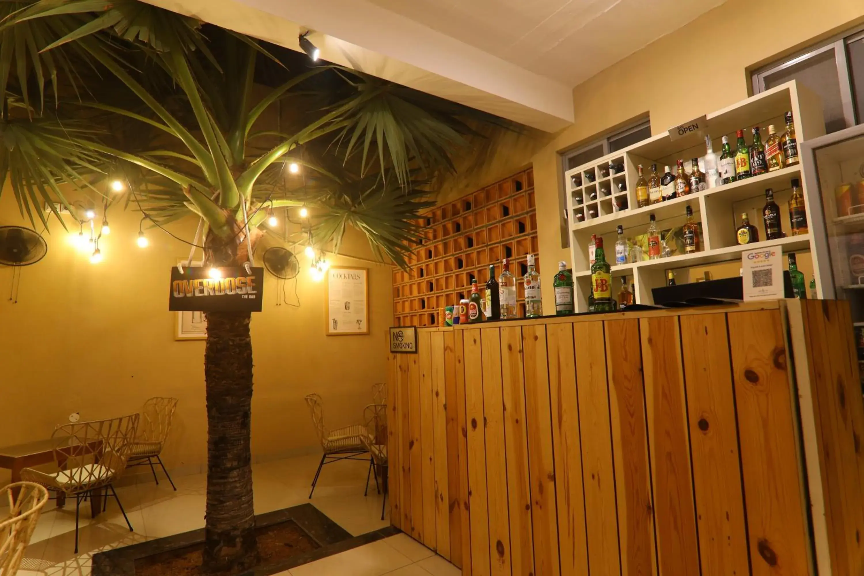 Lounge or bar in LA PALMERA Lounge or bar in LA PALMERA