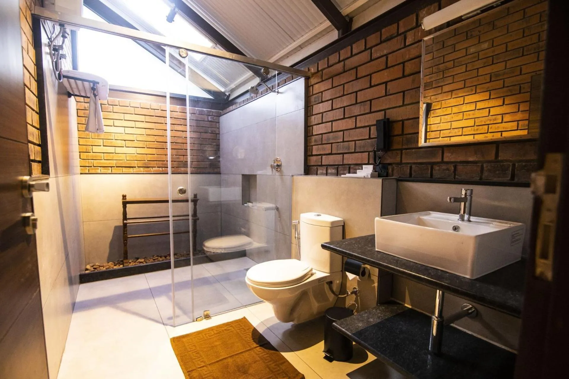 Bathroom in LA PALMERA