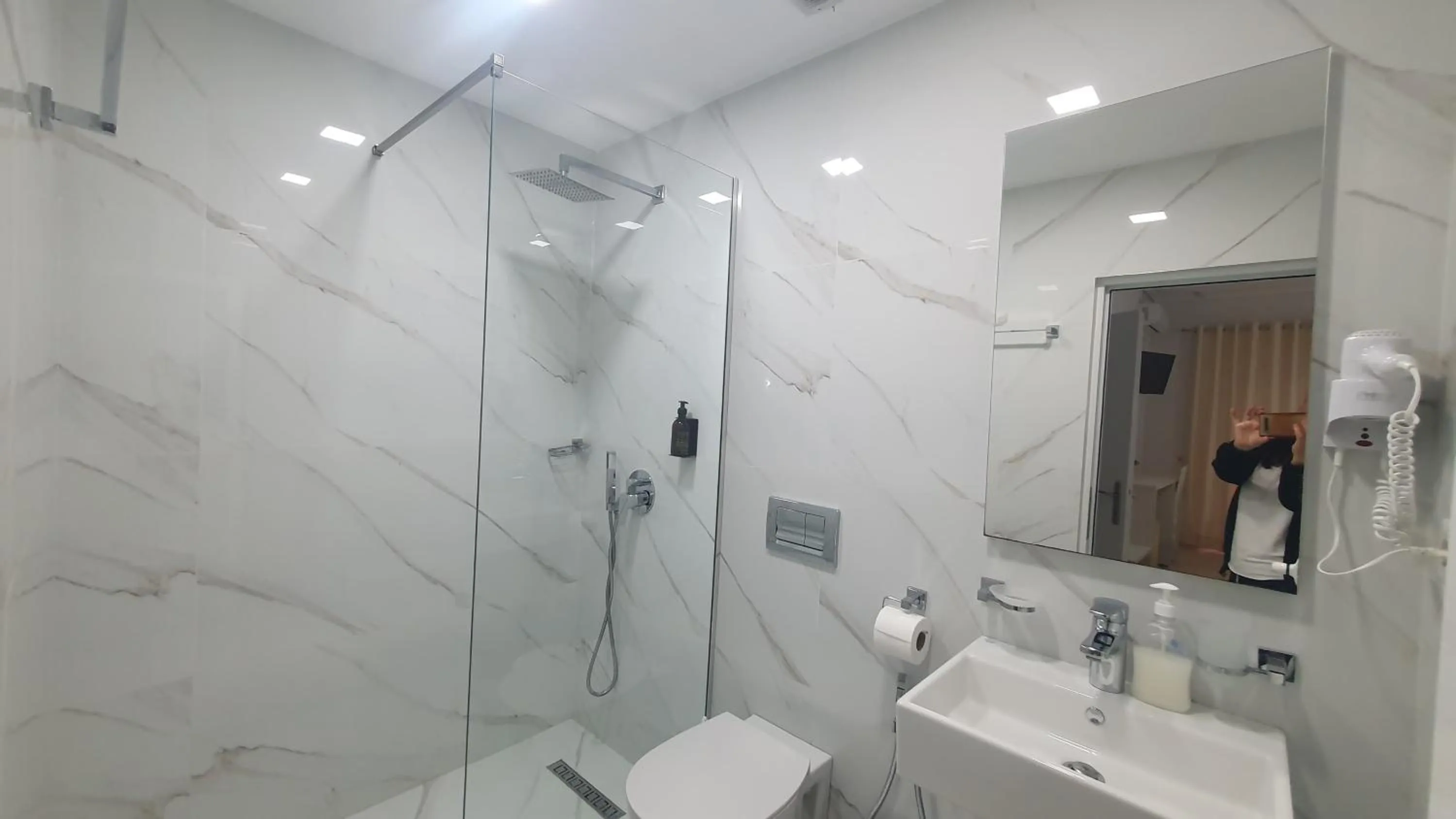 Bathroom in Ceko Hotel