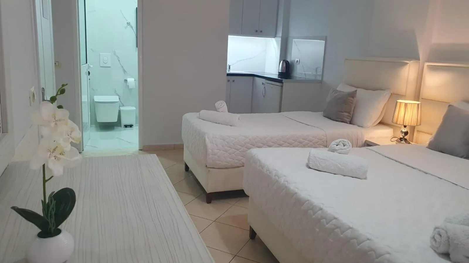 Bedroom, Bed in Ceko Hotel