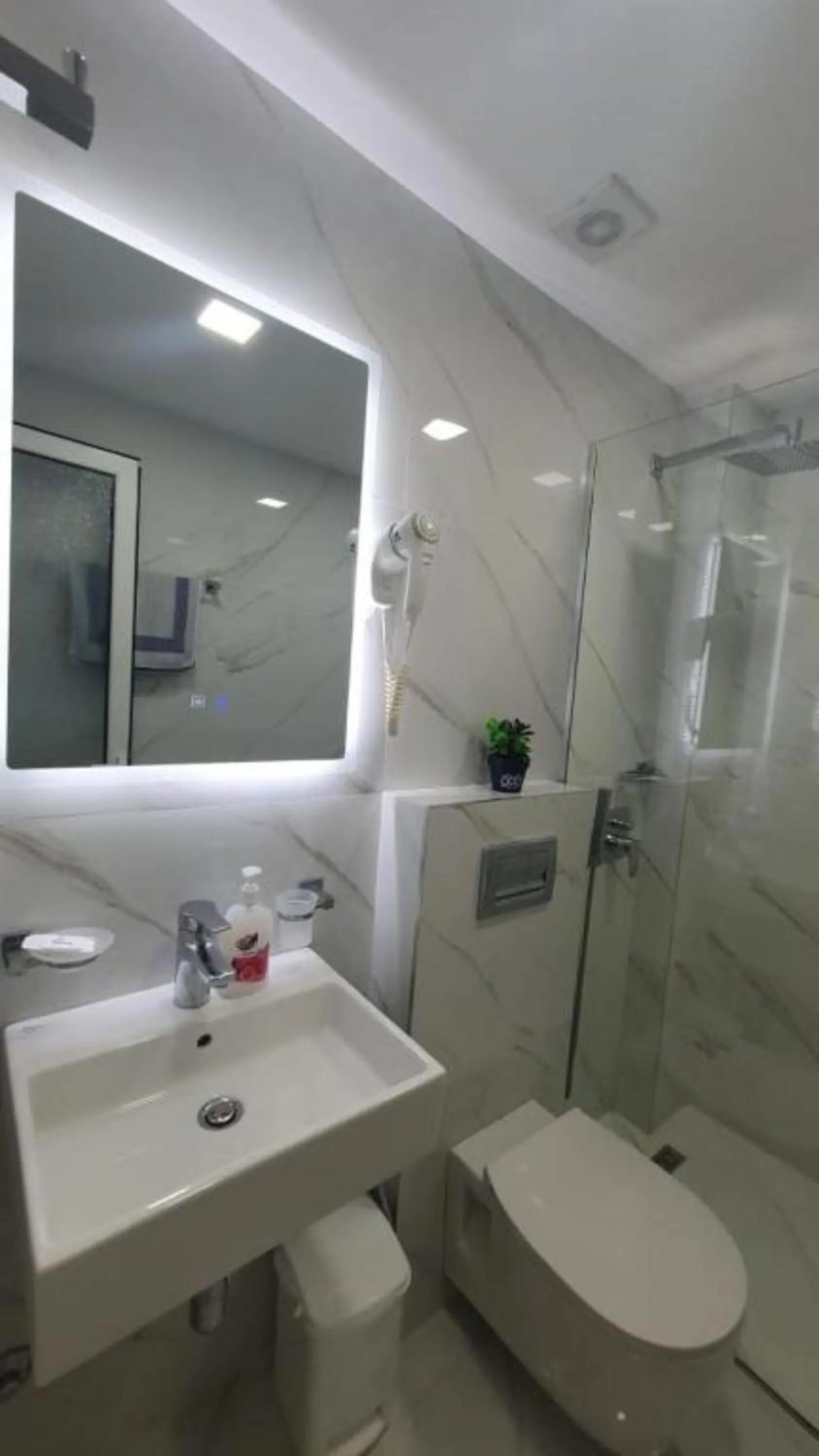 Shower in Ceko Hotel