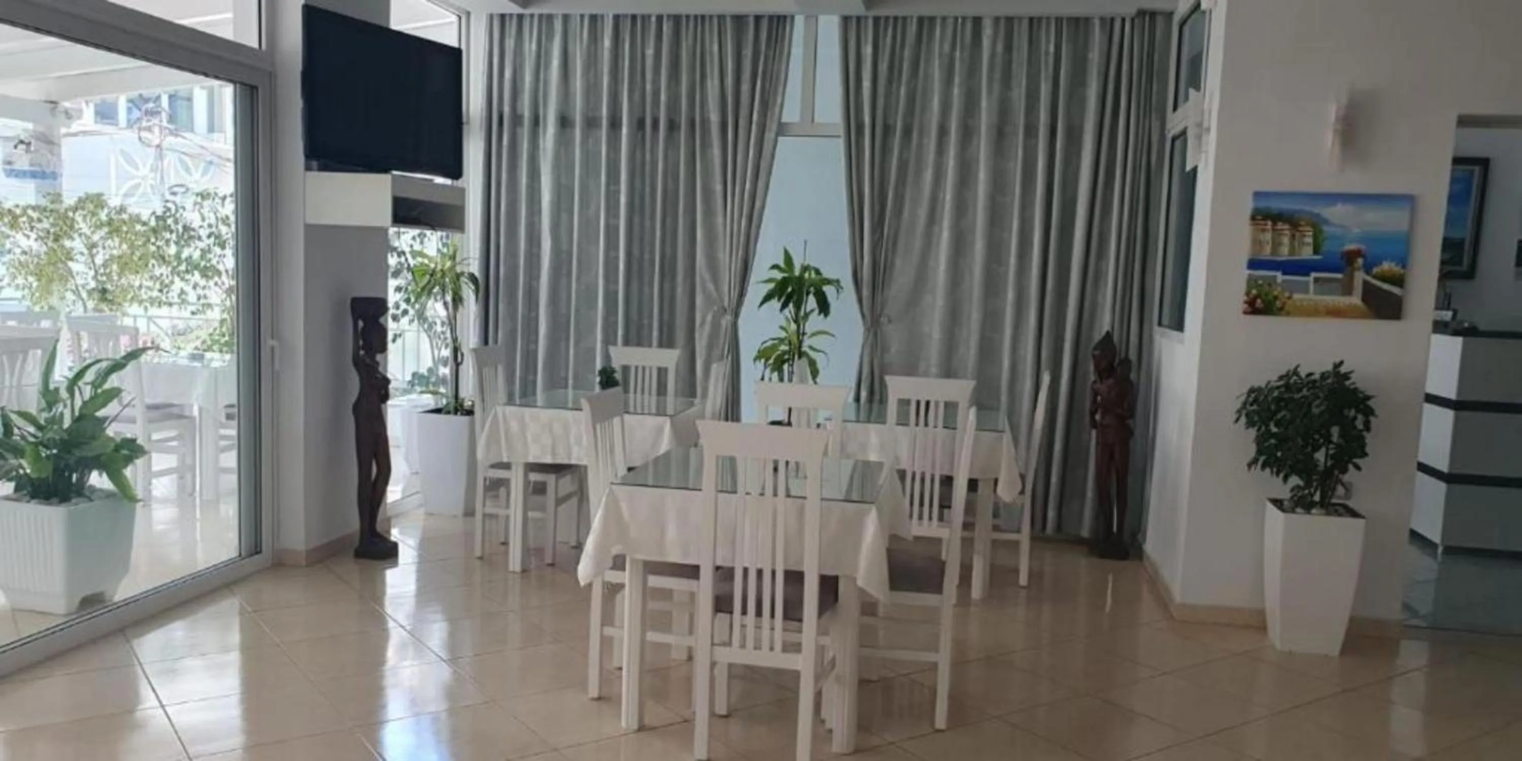 Living room in Ceko Hotel