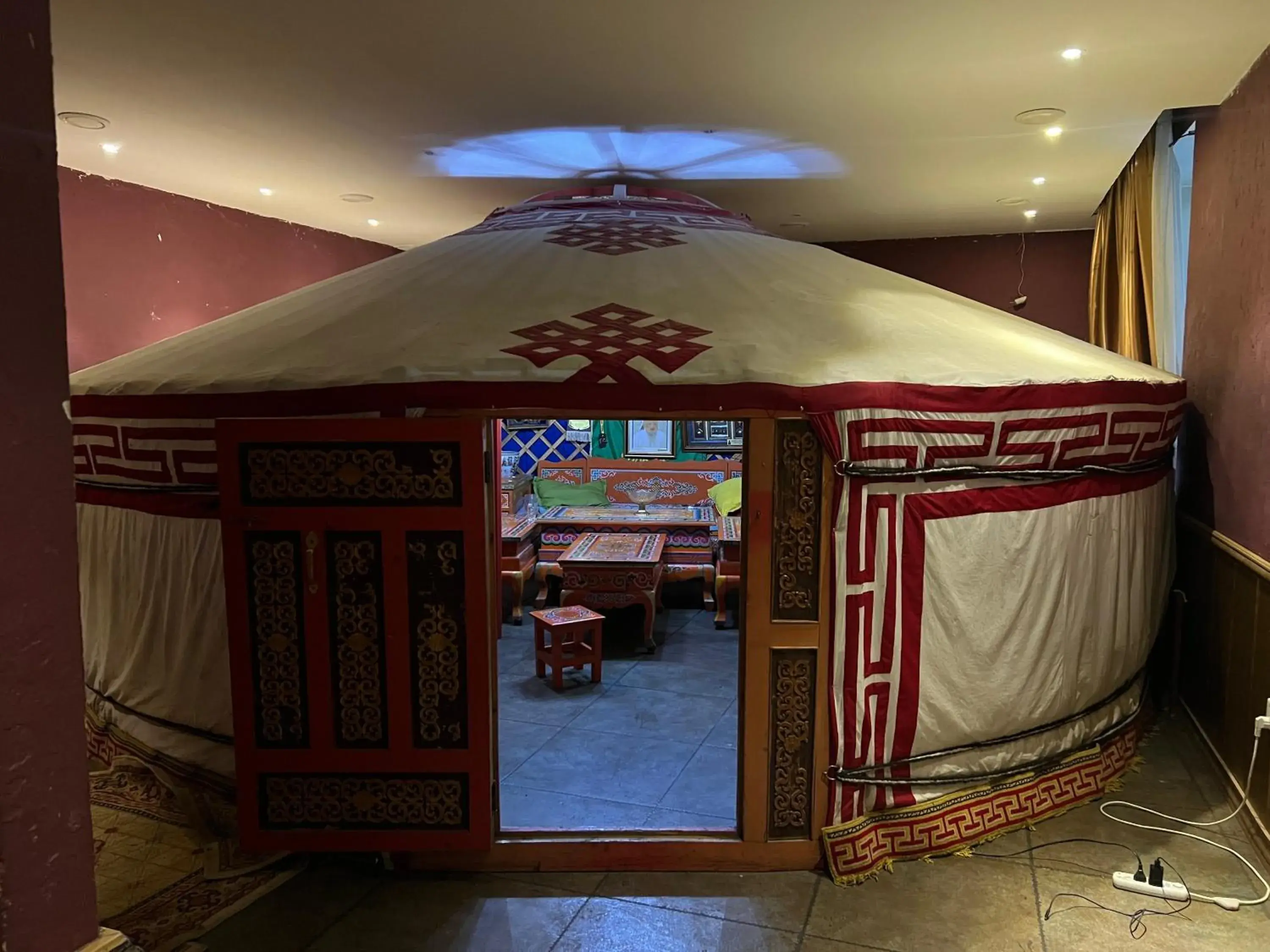 Restaurant/places to eat in Negdelchin Hotel & Service Apartment Restaurant/places to eat in Negdelchin Hotel & Service Apartment