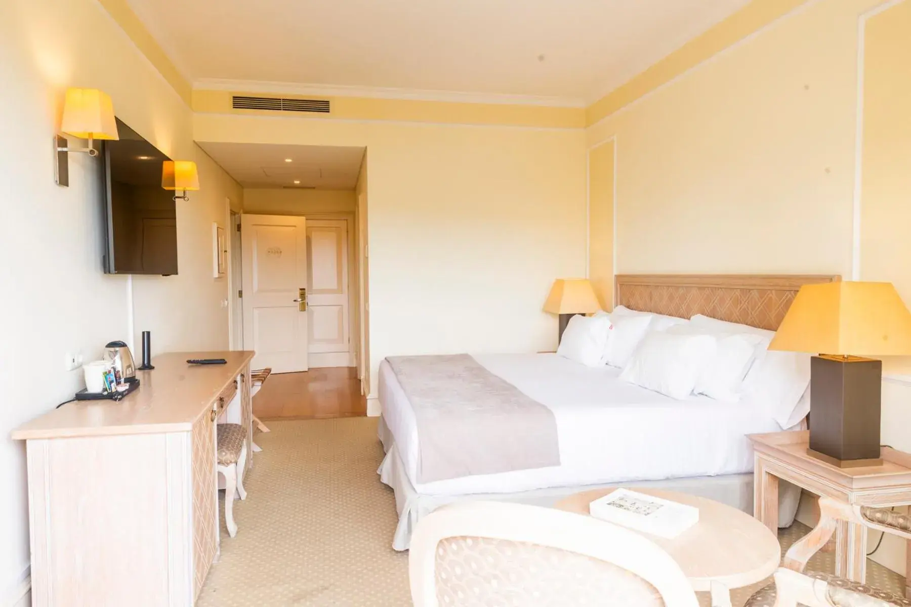 Bedroom, Bed in Quinta Funchal Gardens - Adults Only Bedroom, Bed in Quinta Funchal Gardens - Adults Only