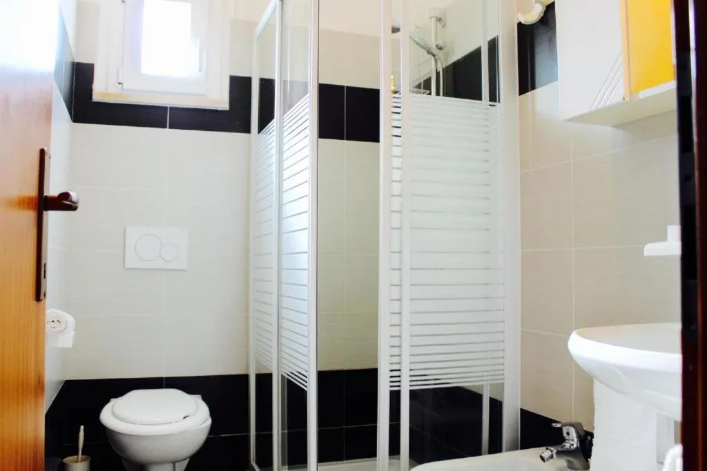 Toilet in Hotel President