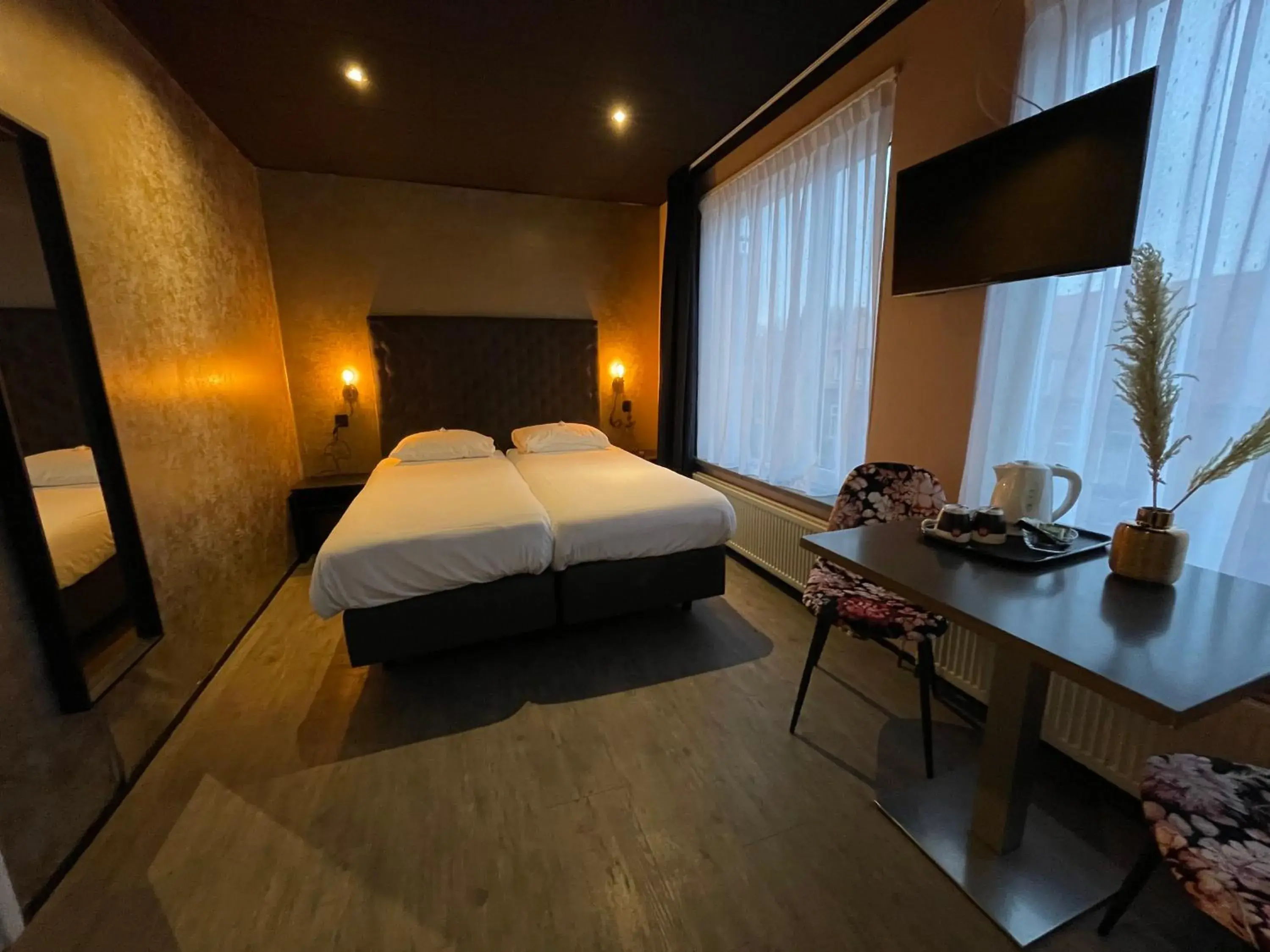 Double Room in Hotel Restaurant Anno Nu Double Room in Hotel Restaurant Anno Nu