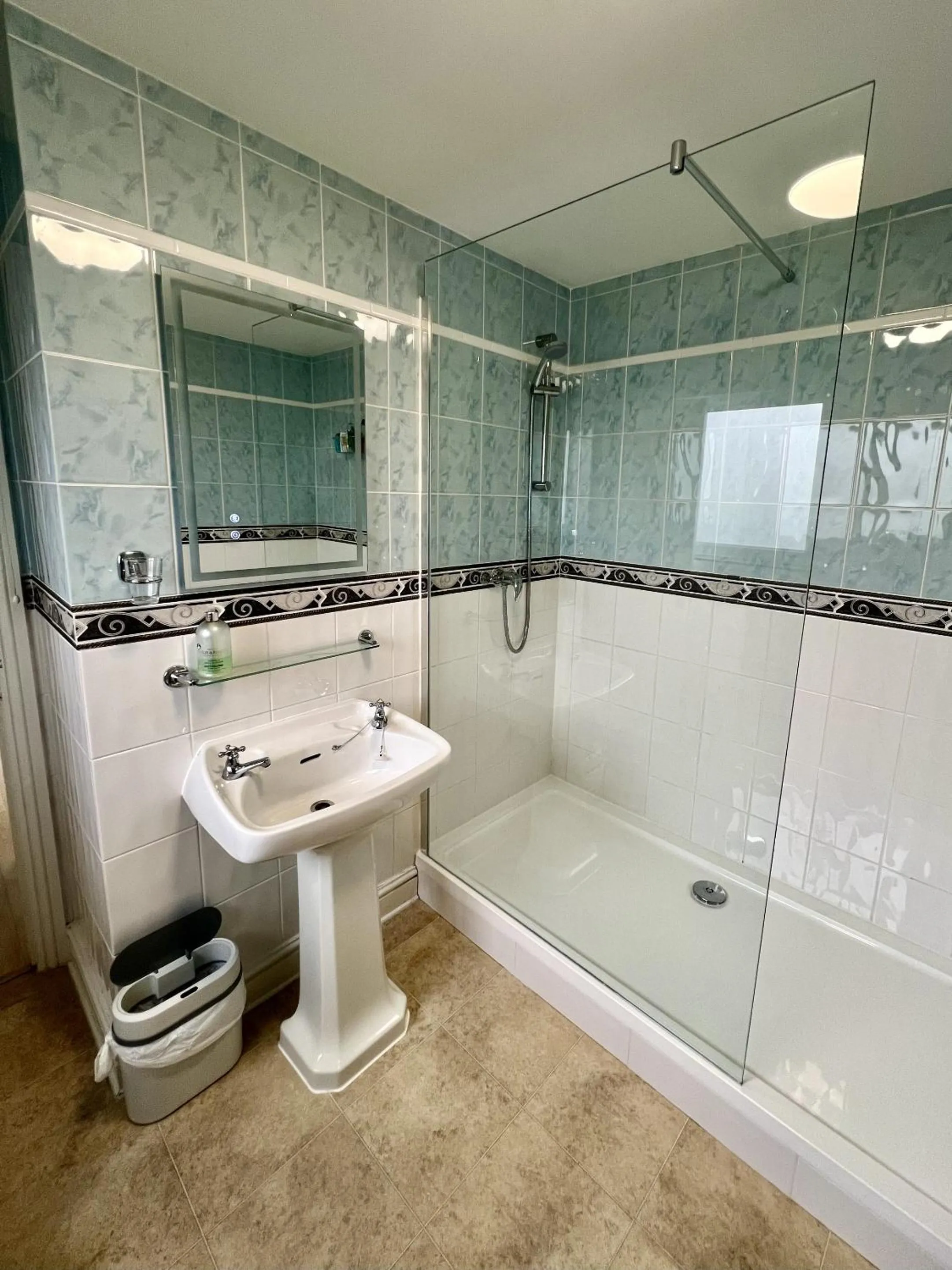 Bathroom in Meadow Rise Guest House