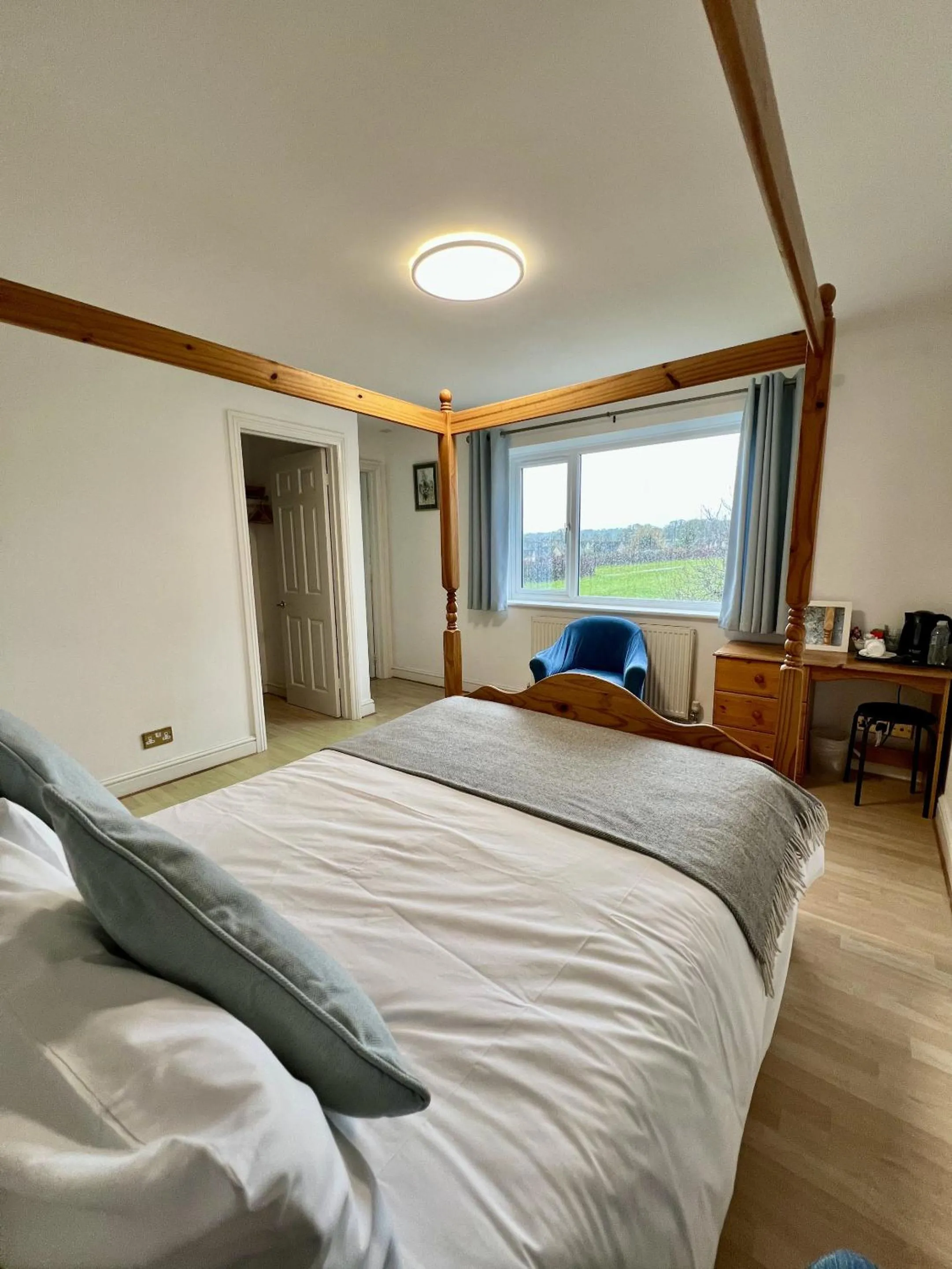 Bedroom, Bed in Meadow Rise Guest House