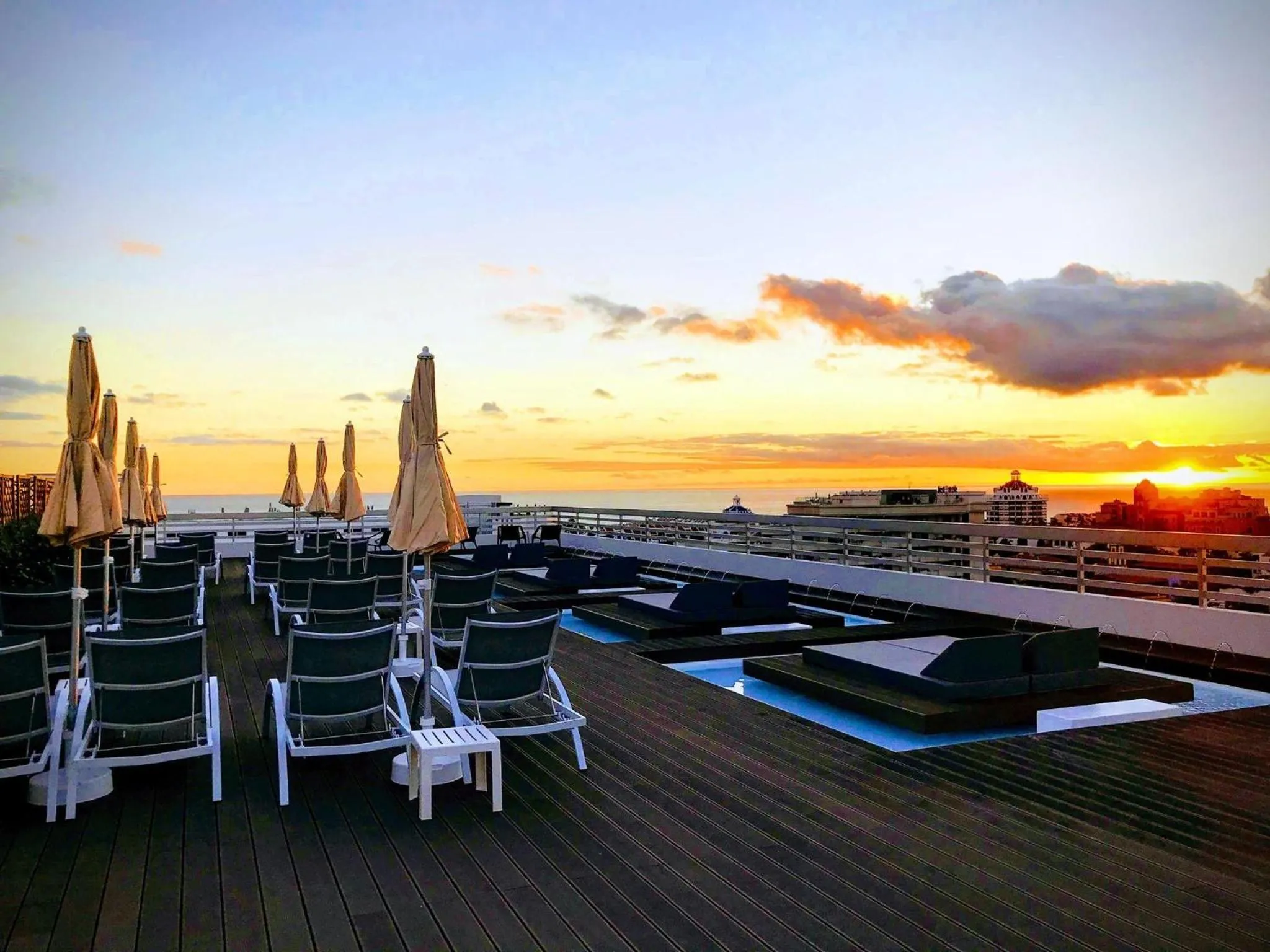 Swimming pool in Coral Suites & Spa - Adults Only