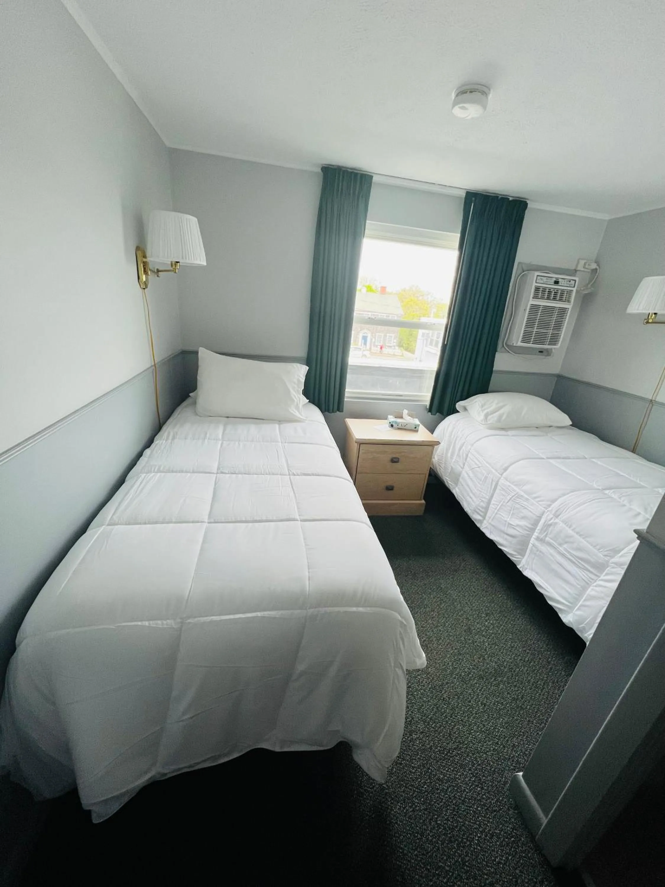 Bedroom, Bed in Harbor Landing Resort