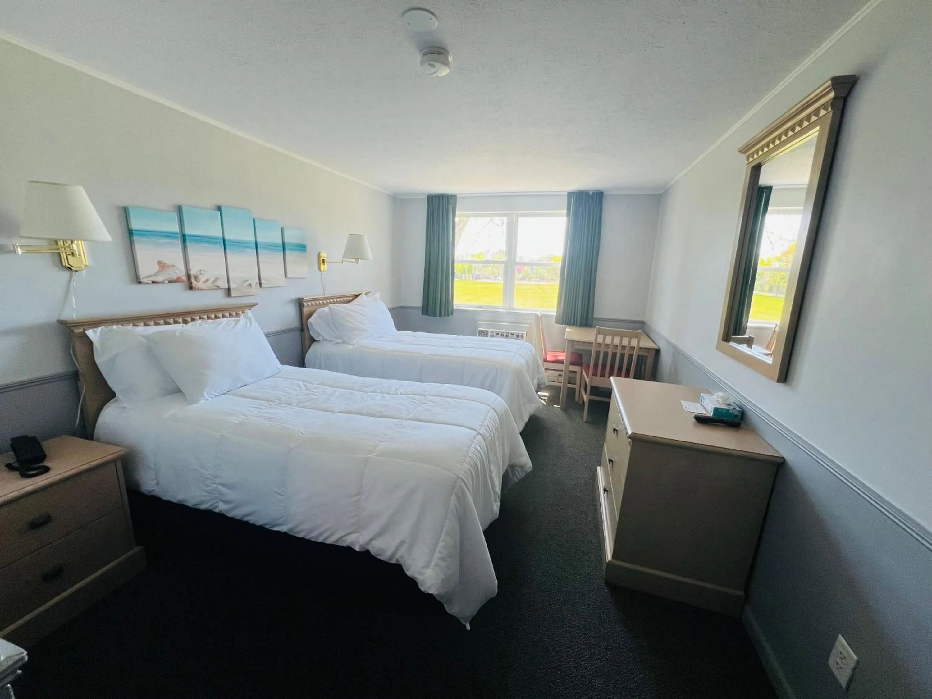 Bedroom, Bed in Harbor Landing Resort