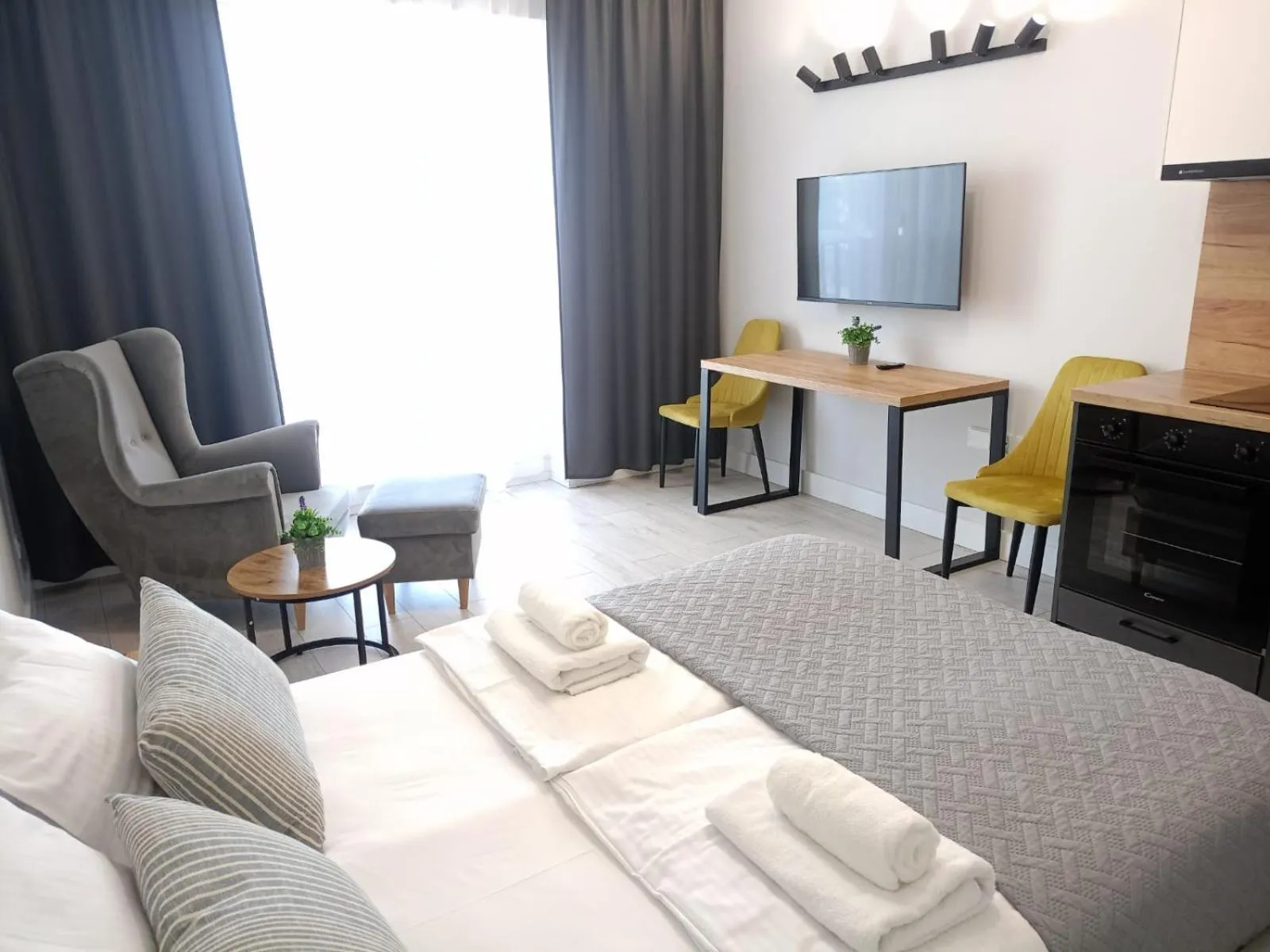 TV and multimedia, Bed in Zakrzówek Residence