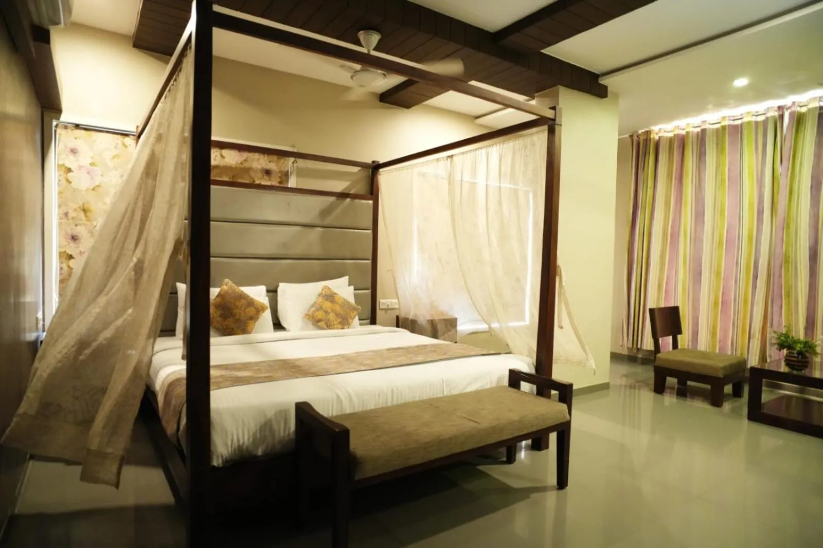 Bed in HOTEL GRANDEUR