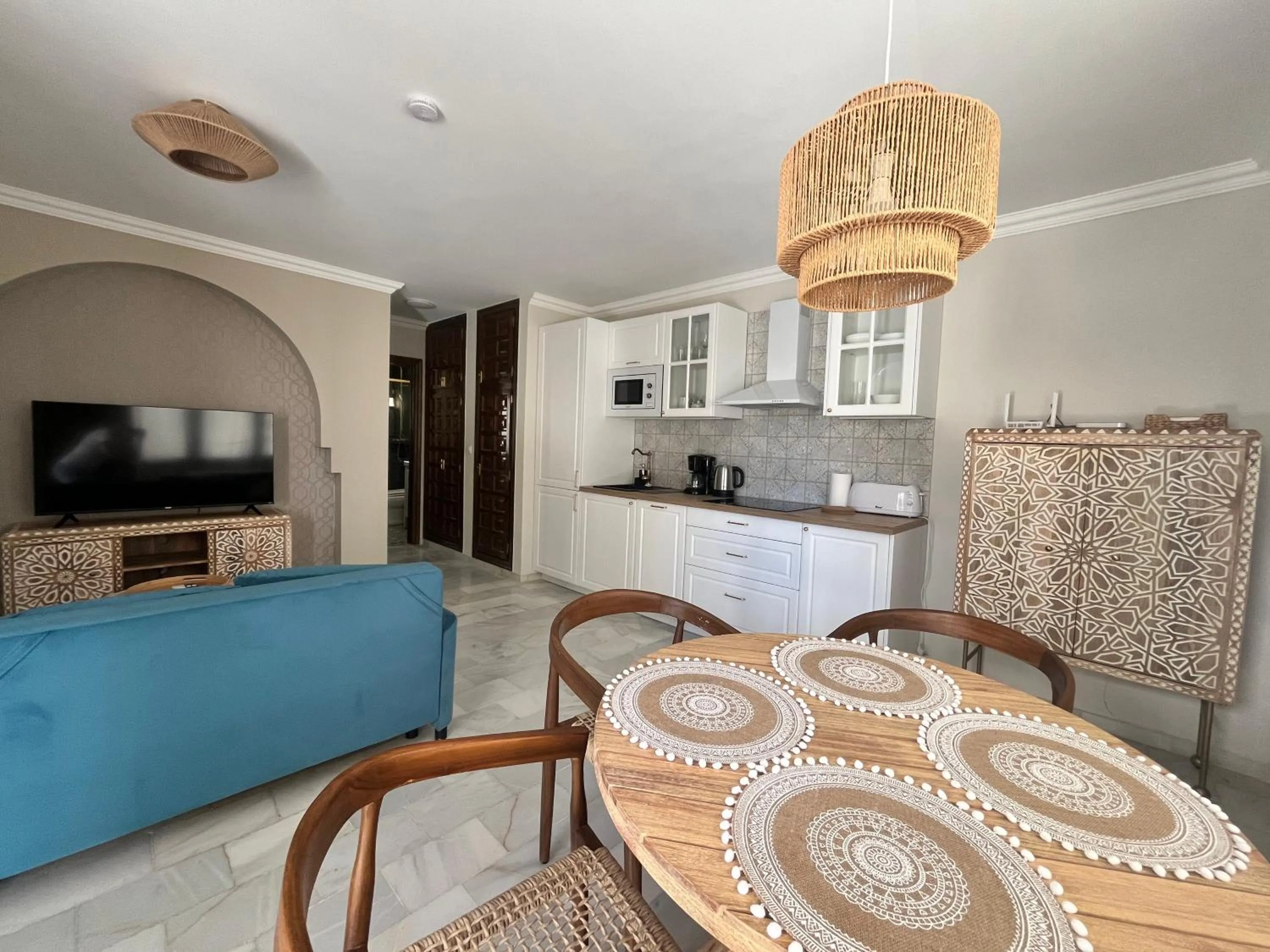 LA CASITA VERDE- cerca de la playa y con piscina abierta todo el año