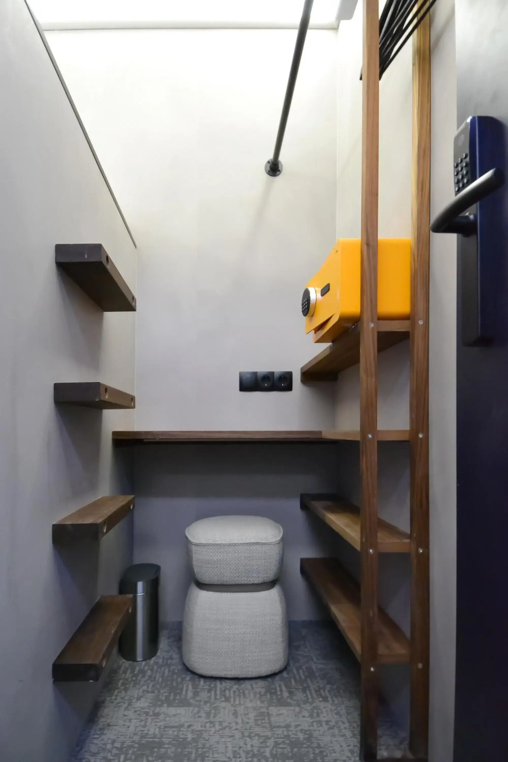 Bedroom in The Hyve Capsule hostel Amsterdam Bedroom in The Hyve Capsule hostel Amsterdam