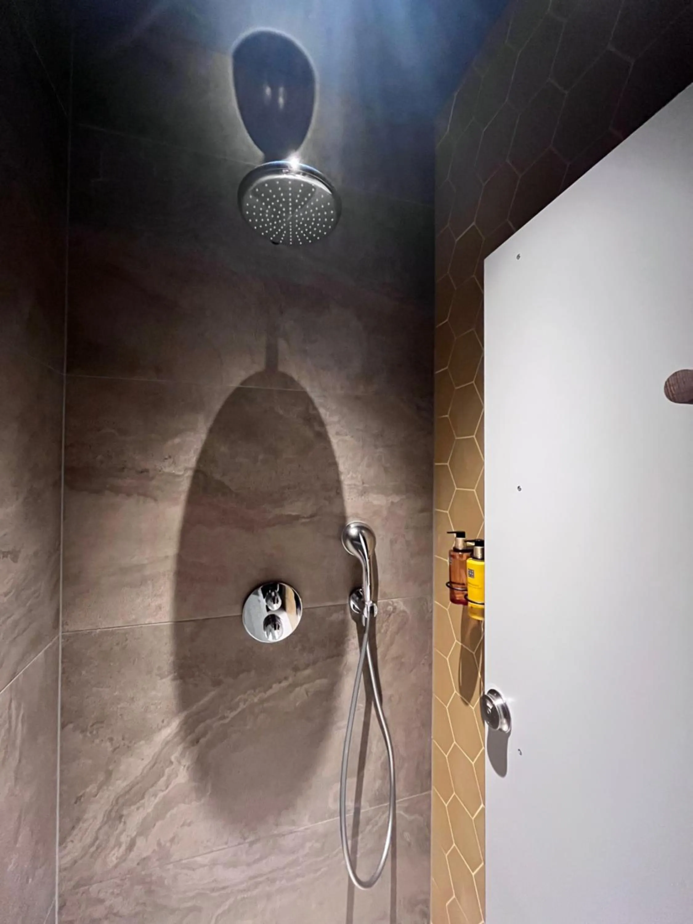 Shower in The Hyve Capsule hostel Amsterdam