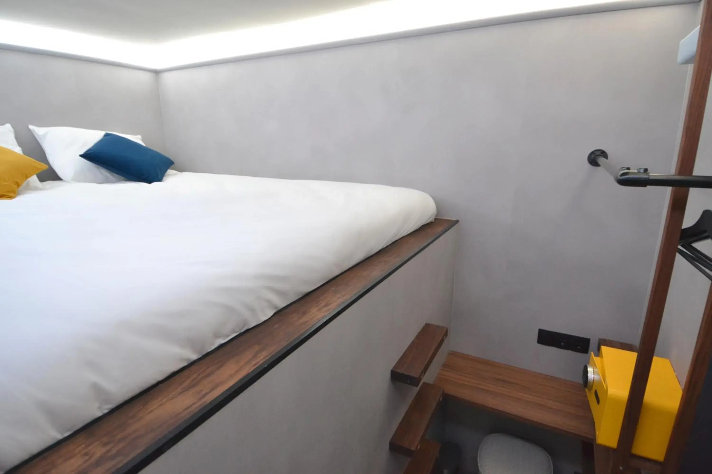 Bed in The Hyve Capsule hostel Amsterdam Bed in The Hyve Capsule hostel Amsterdam