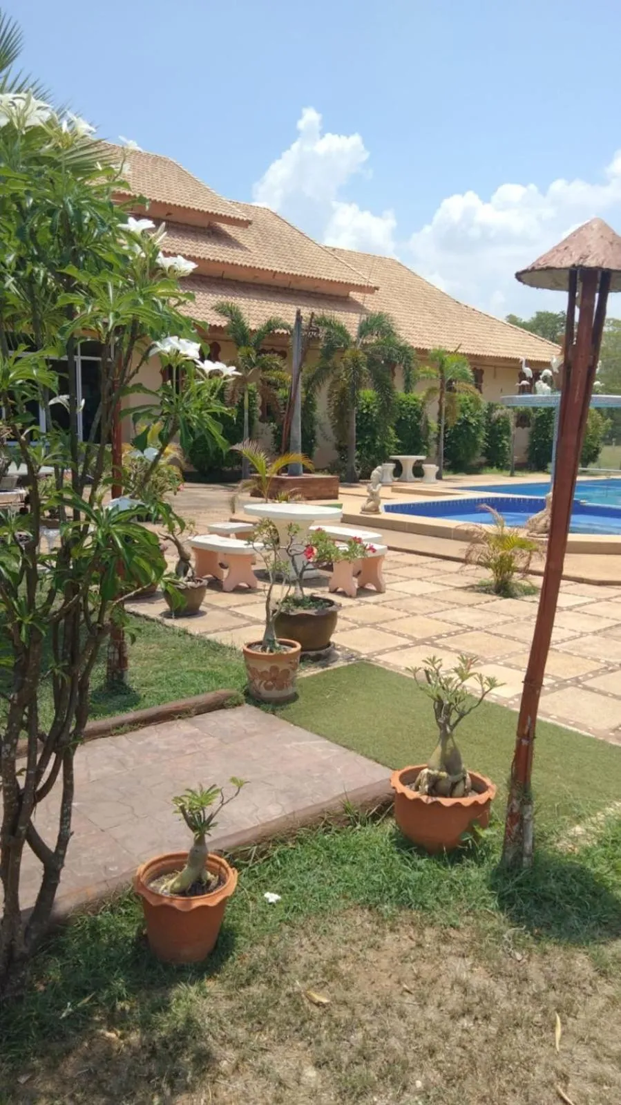 Area and facilities in Changthai Comfort Guest House