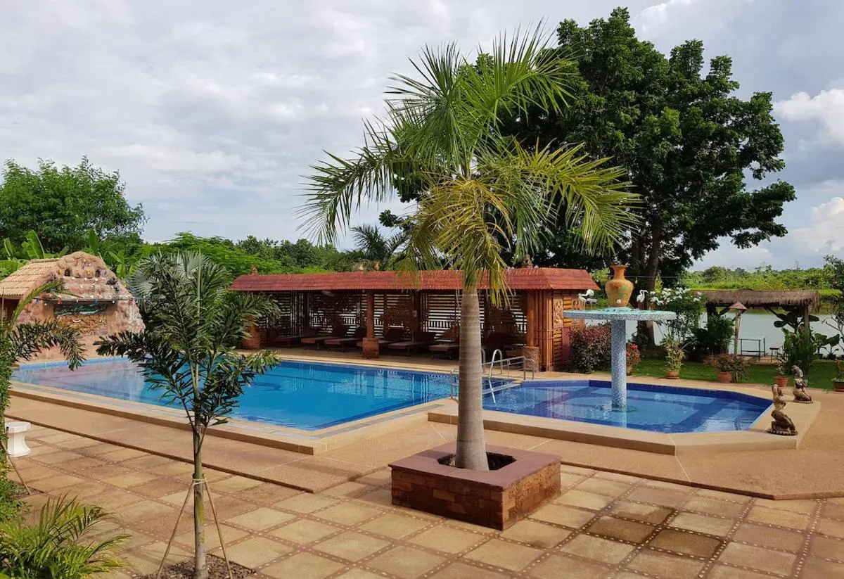 Area and facilities in Changthai Comfort Guest House