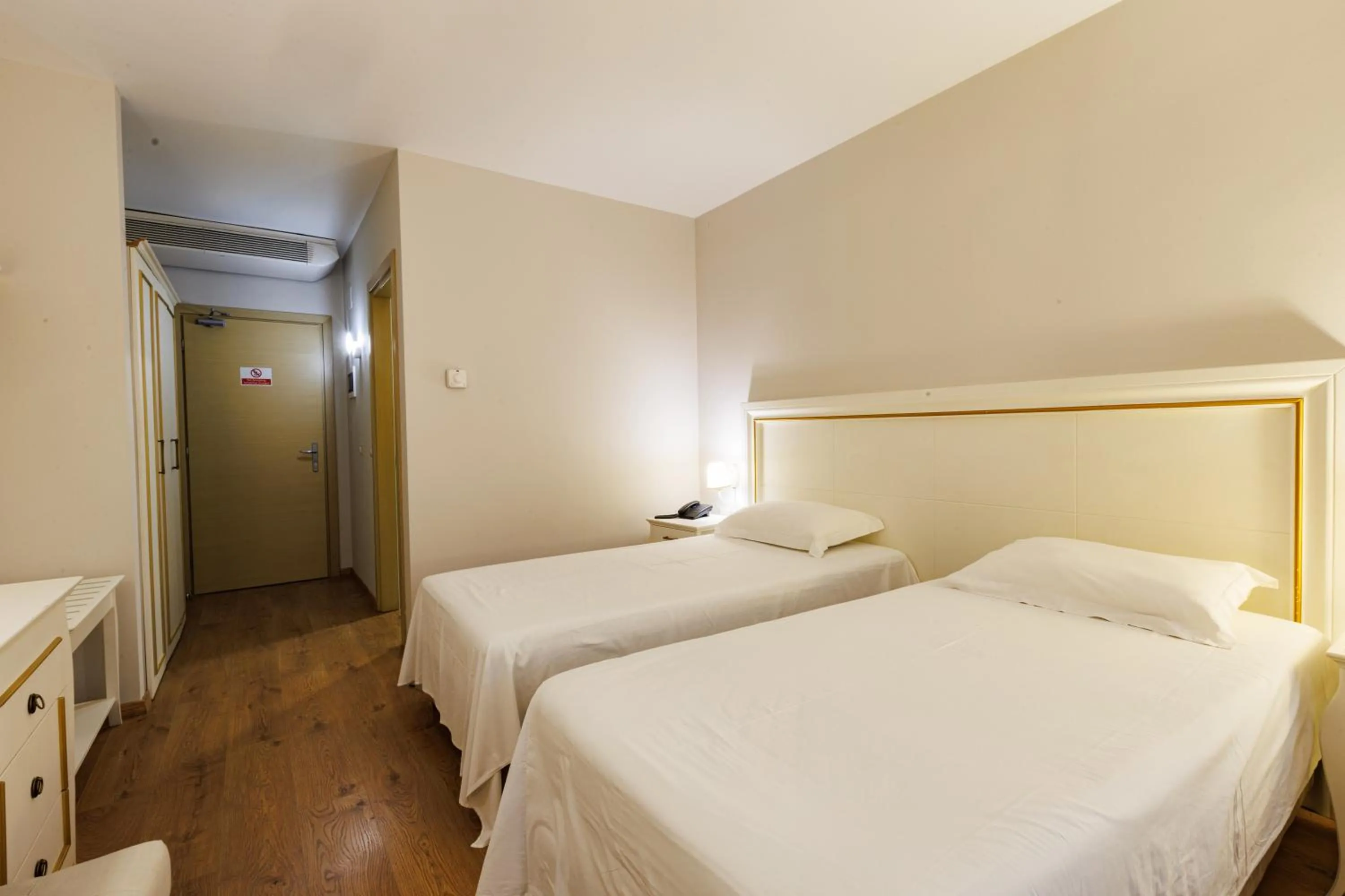 Riverside rooms at Hotel Fieri