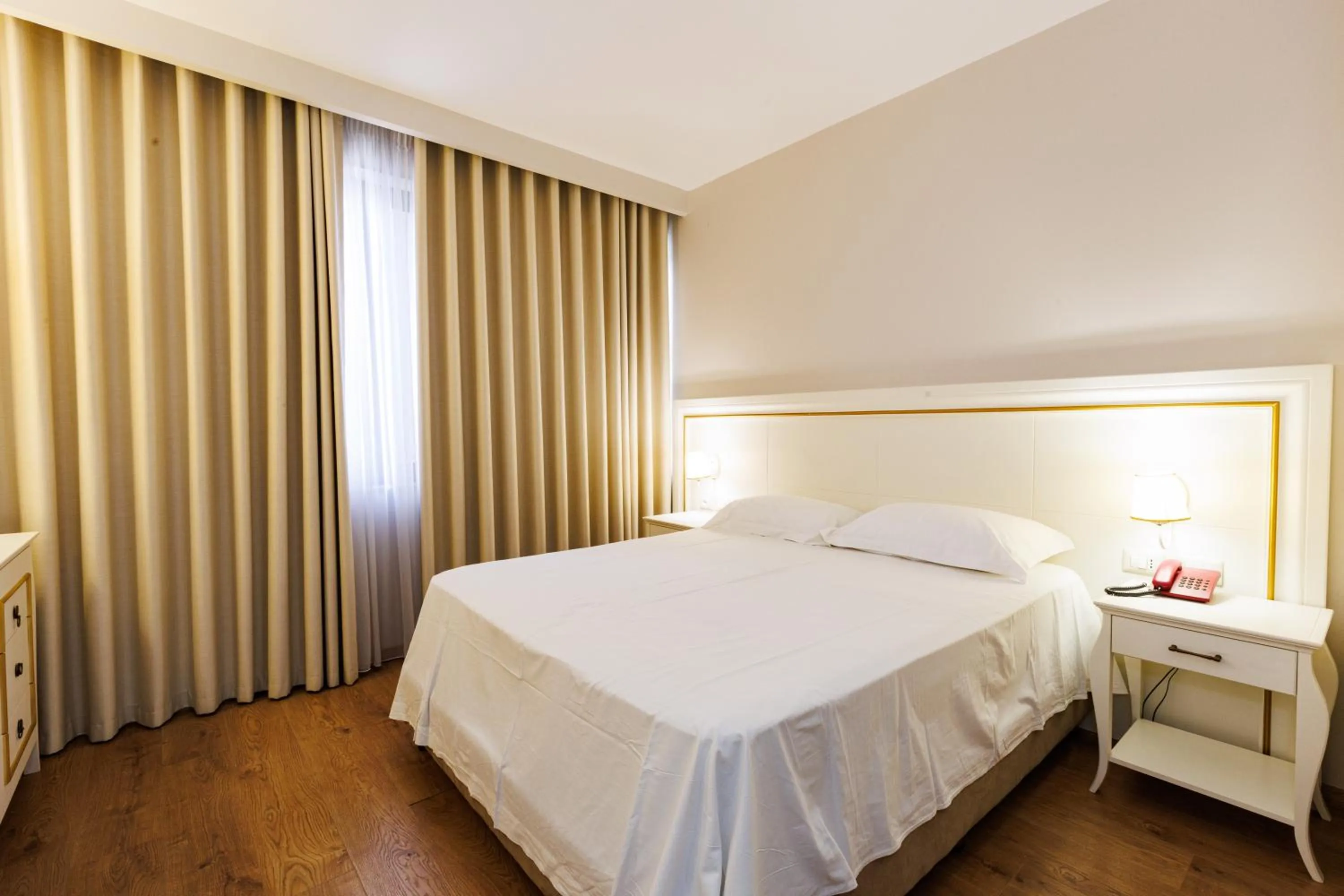 Standard Double Room in Riverside rooms at Hotel Fieri