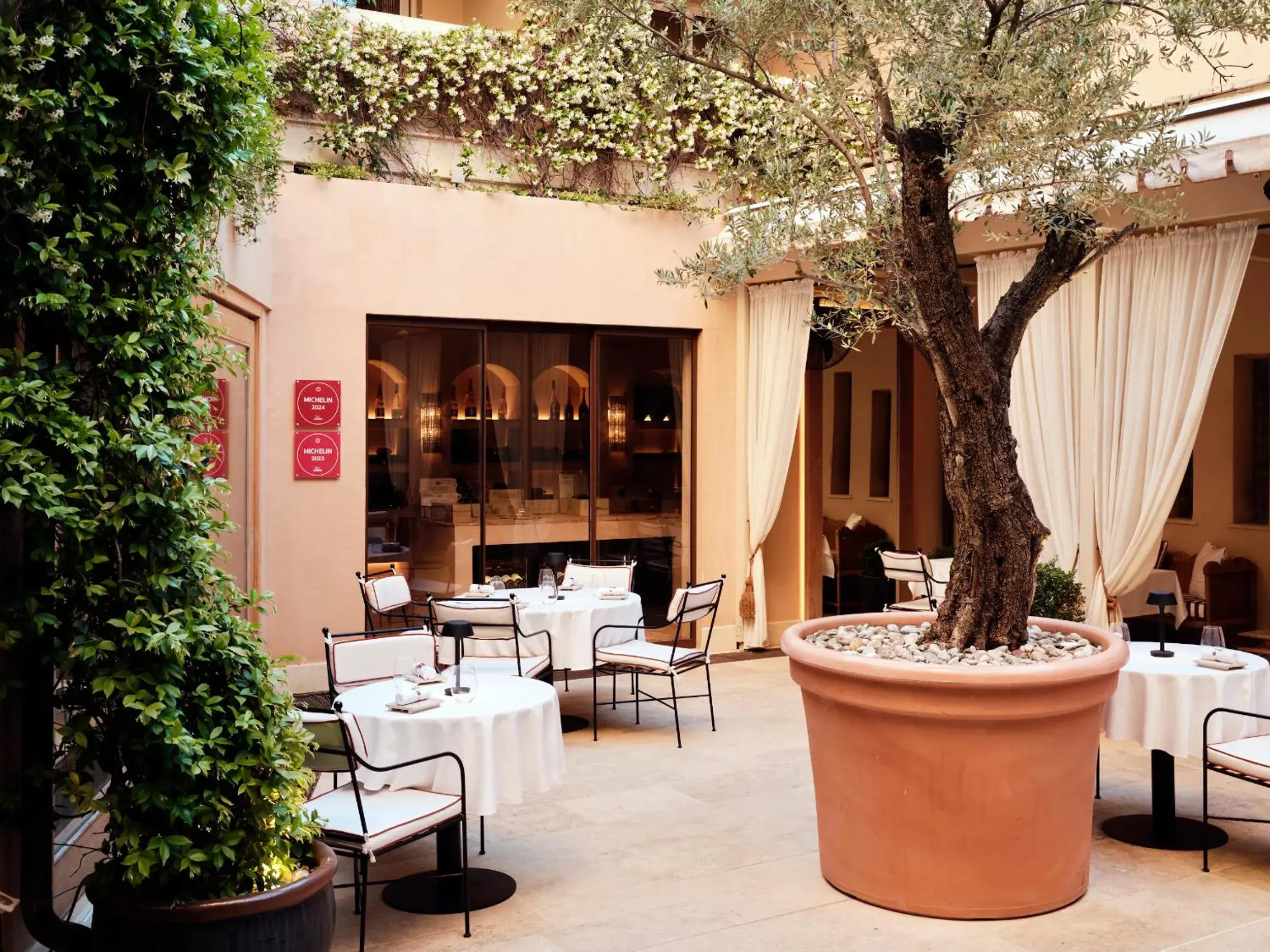 Restaurant/places to eat in The Margi Restaurant/places to eat in The Margi