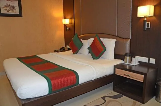 Bedroom in Hotel Siddharth palace