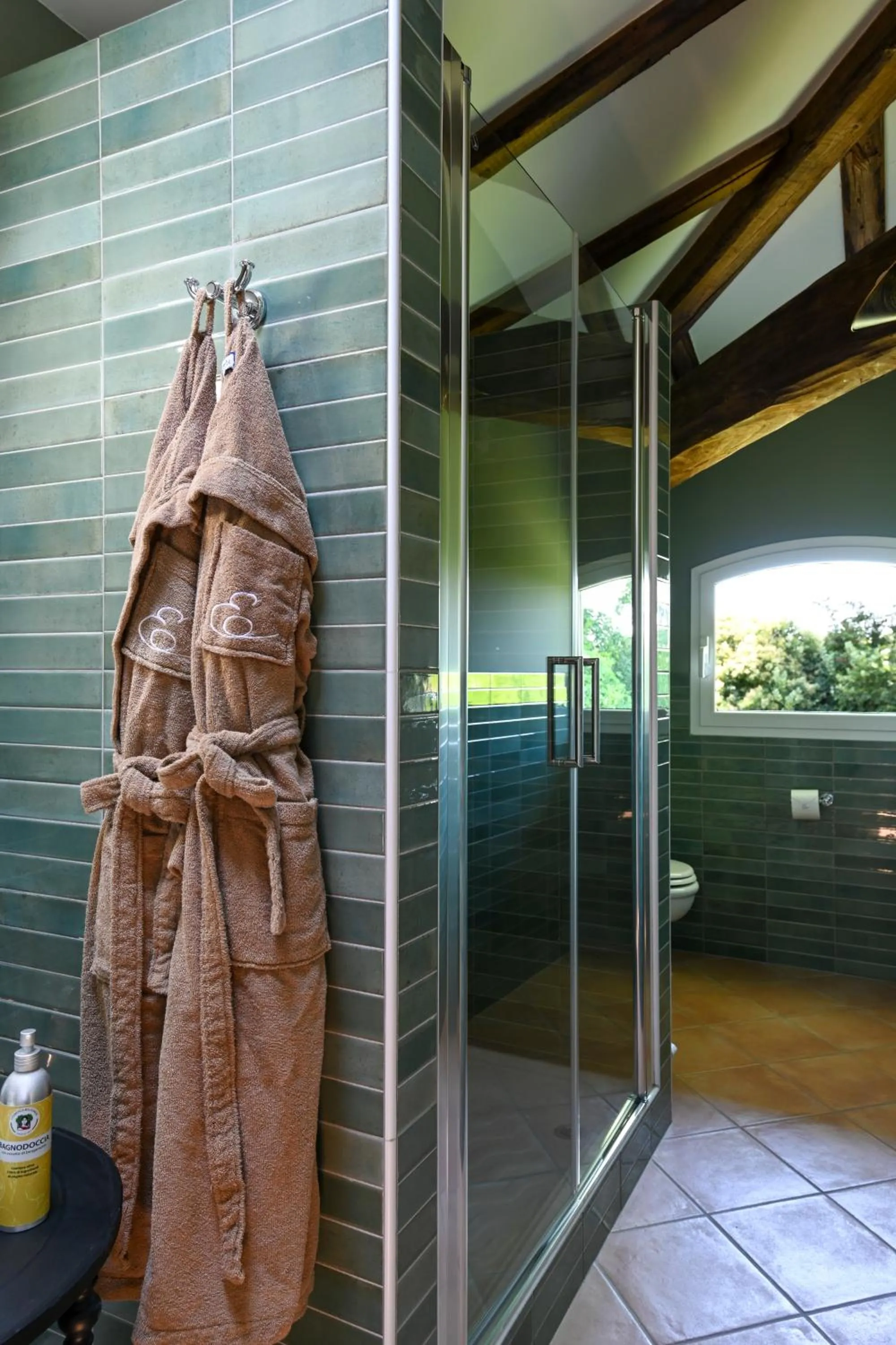 Shower in Elizabeth Country House, a Member of Design Hotels