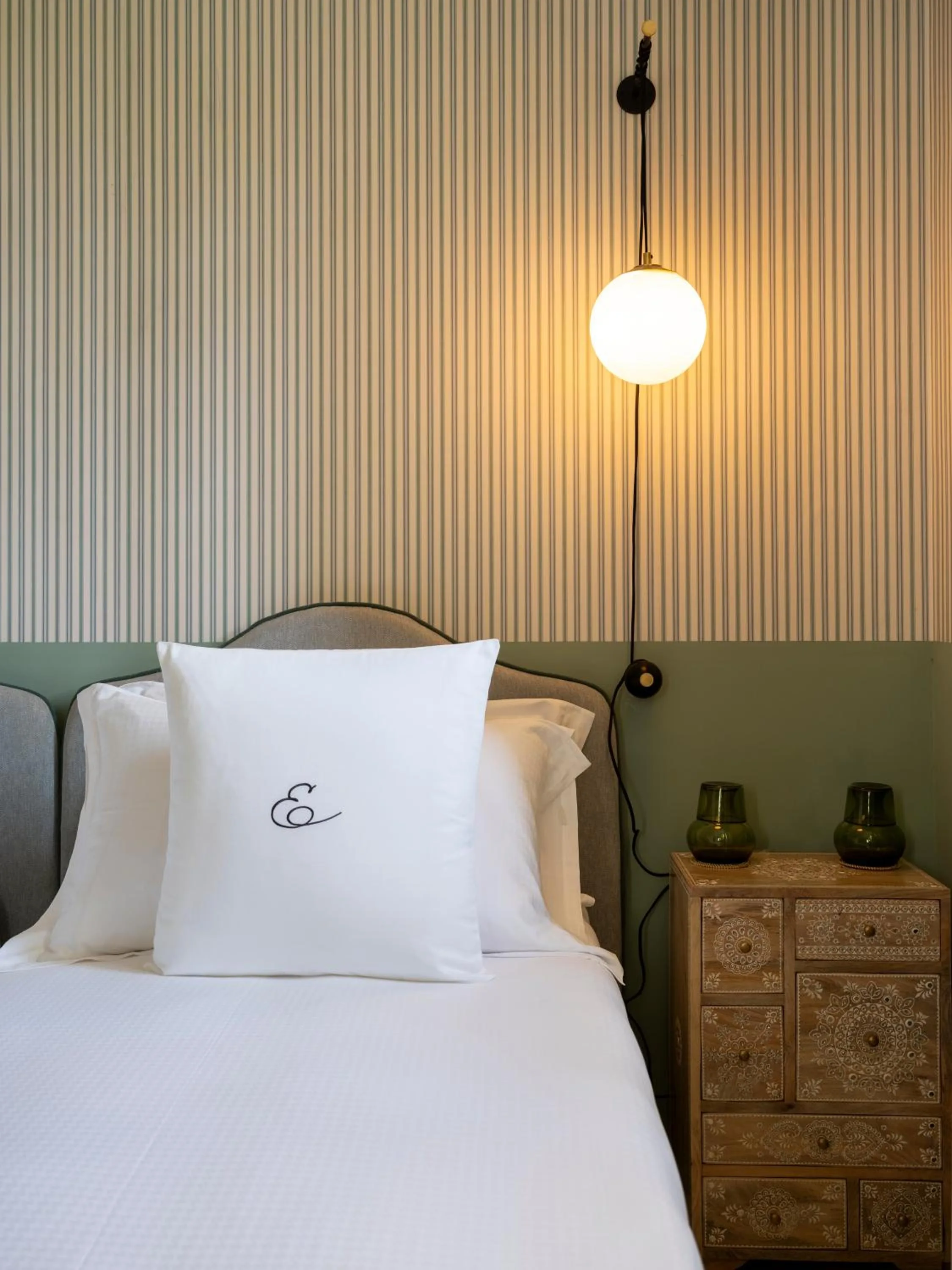 Bed in Elizabeth Country House, a Member of Design Hotels