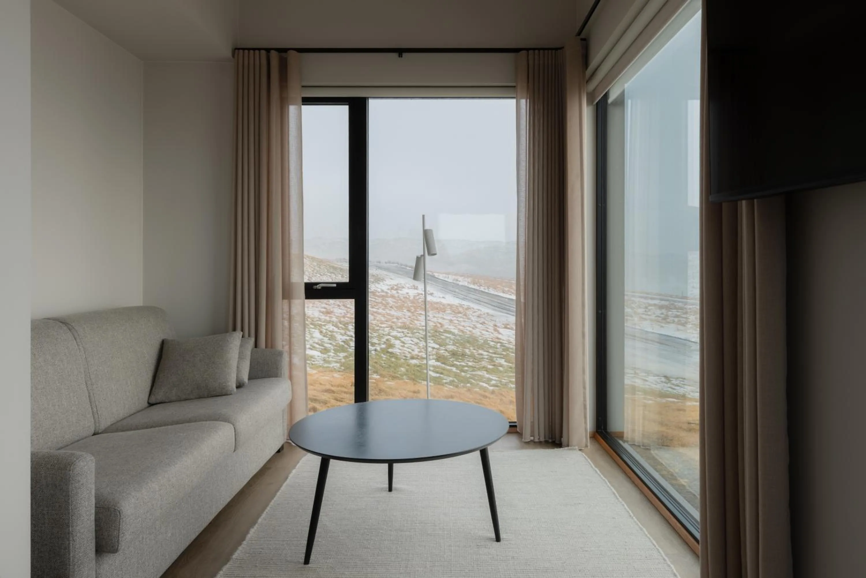 Peninsula Suites