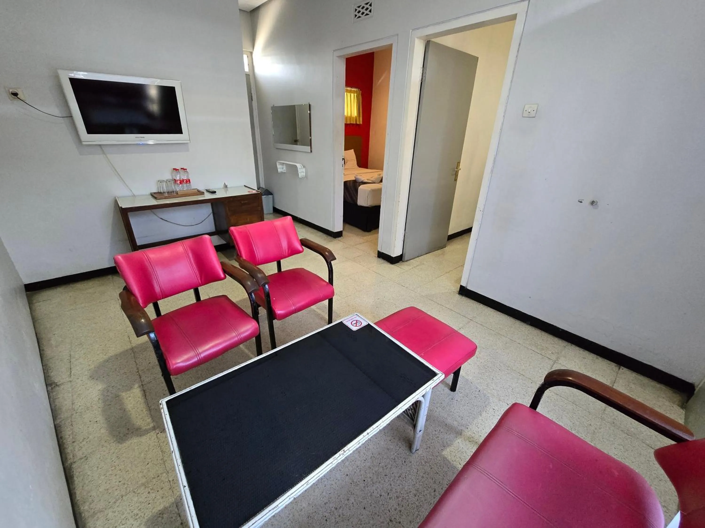 Living room in Kusma Hotel Bandungan Semarang