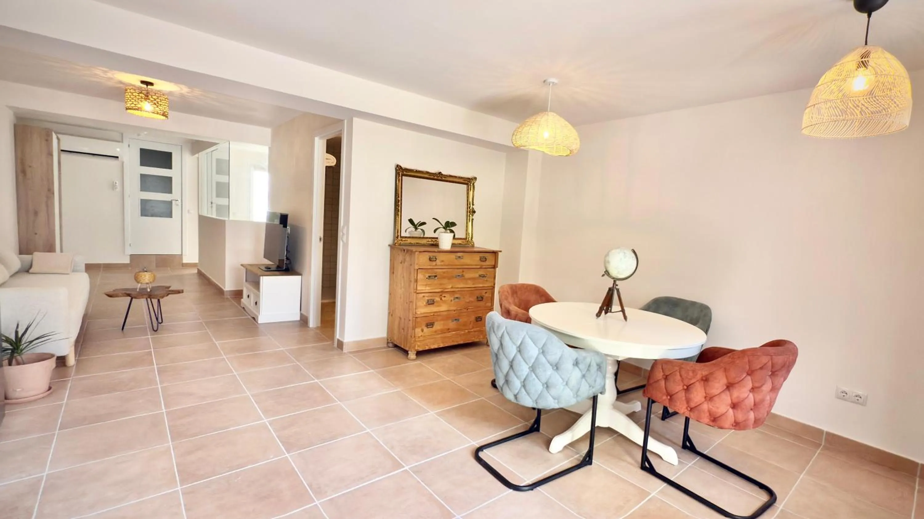 Dining area in Hotel Abaco Altea