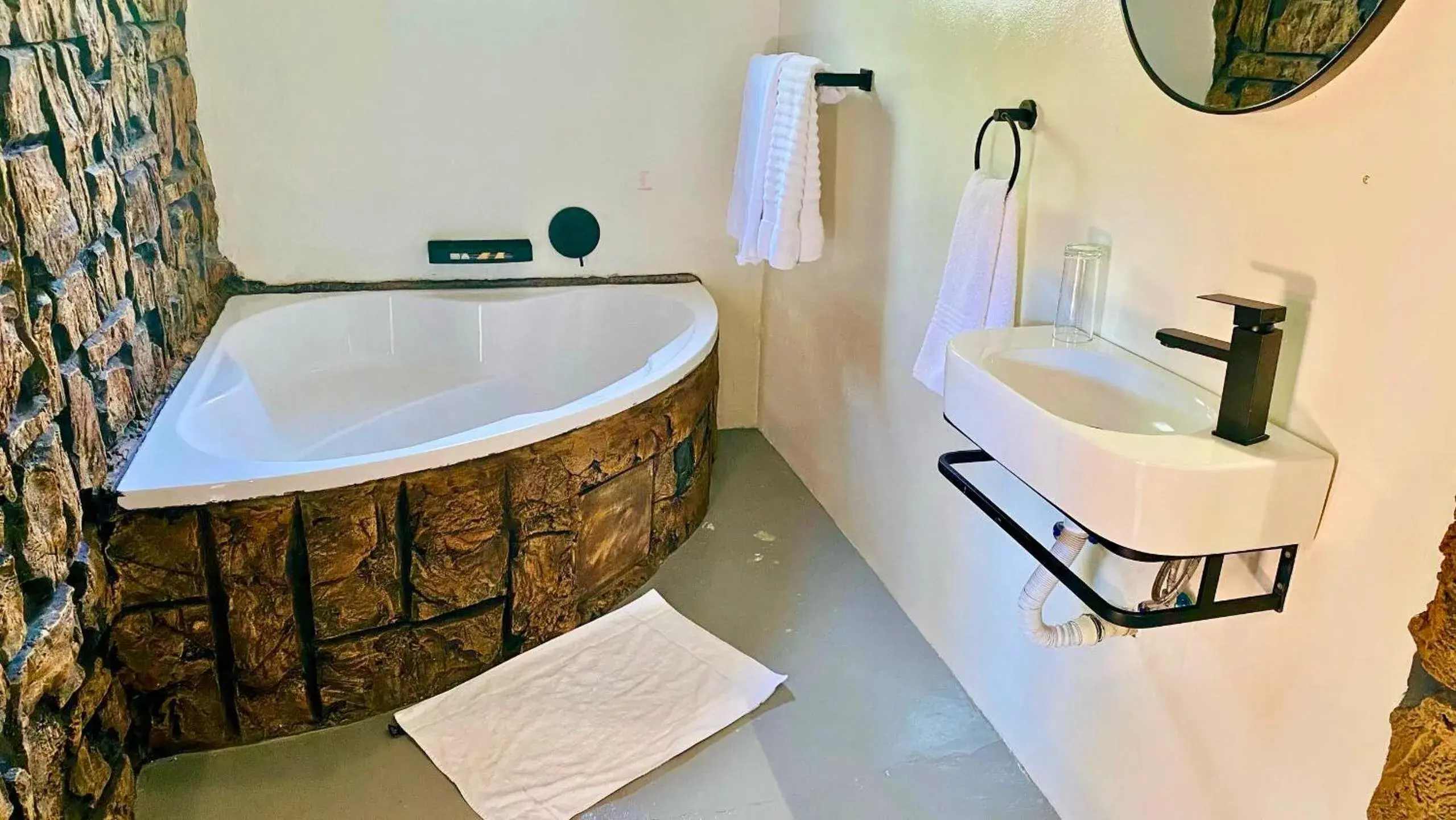 Bathroom in Rustiek Hotel Bathroom in Rustiek Hotel