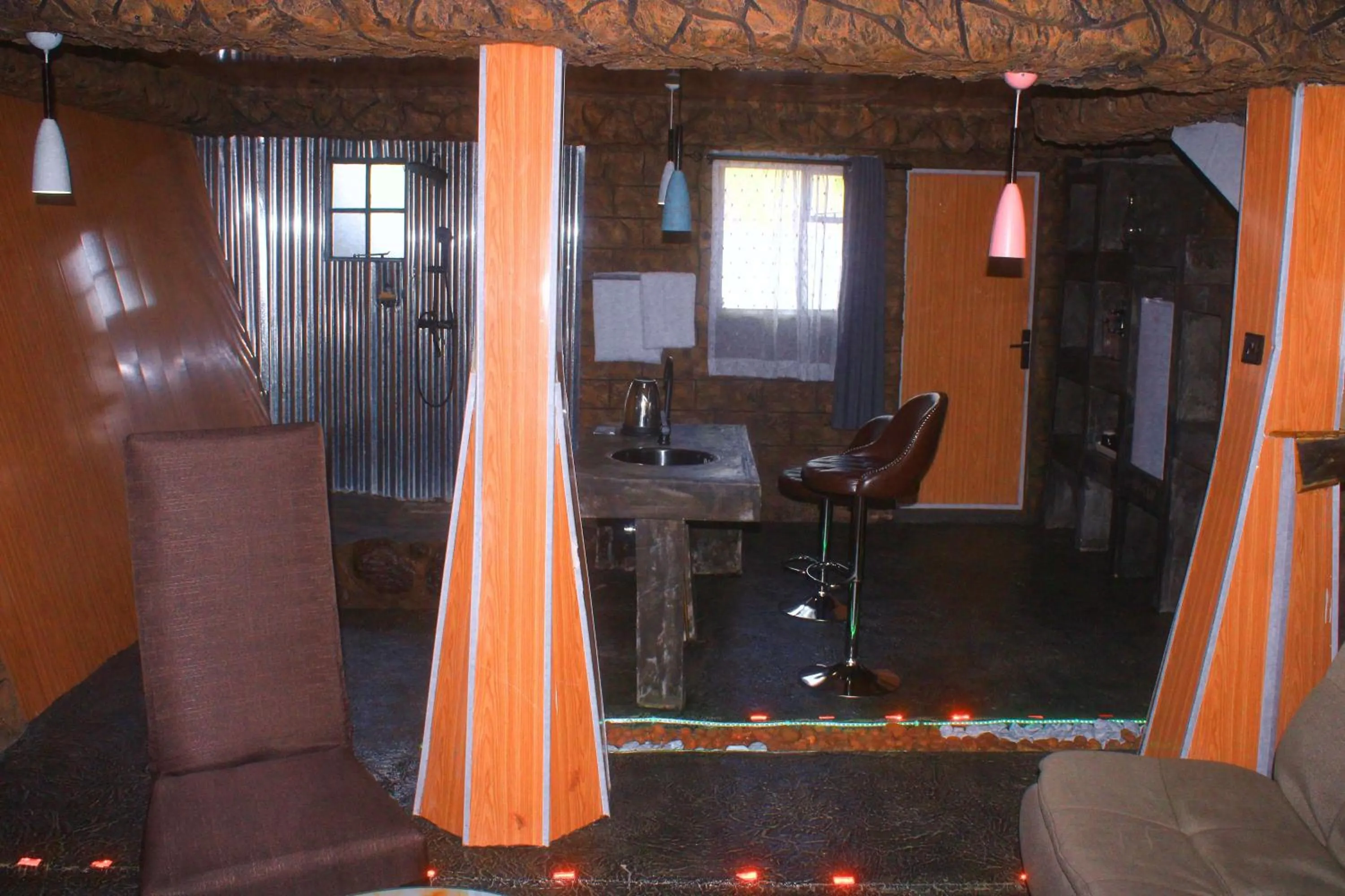 Kitchen or kitchenette in Rustiek Hotel