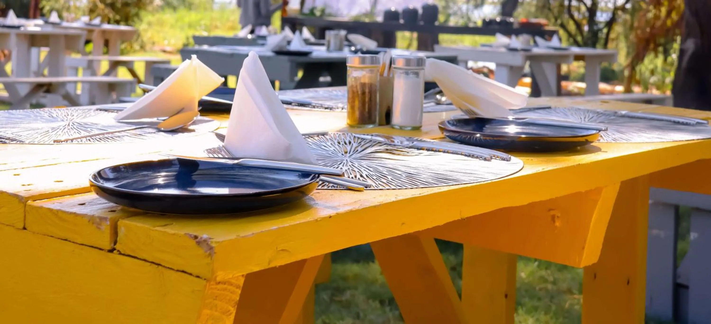 Restaurant/places to eat in Rustiek Hotel