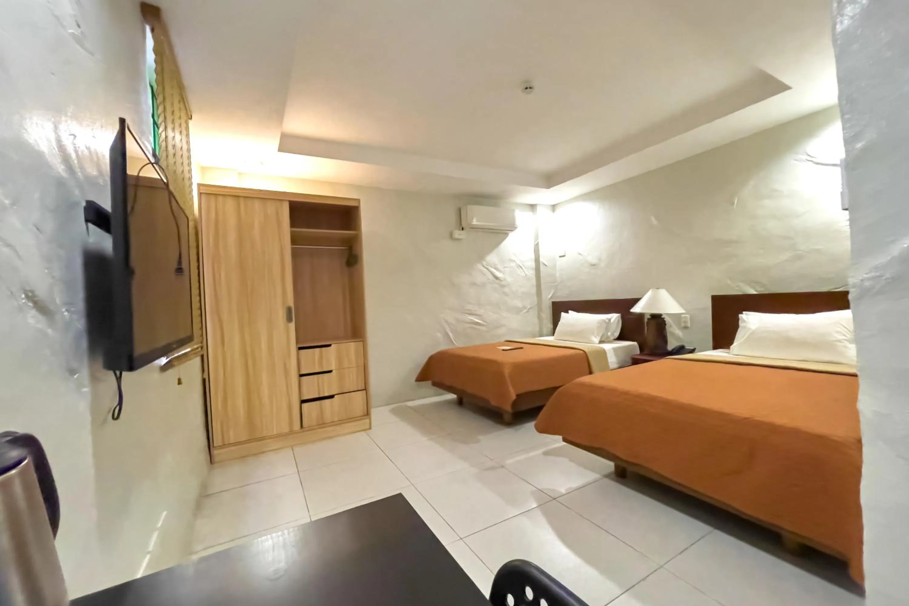 Bed in Laurel Heritage Resort and Spa