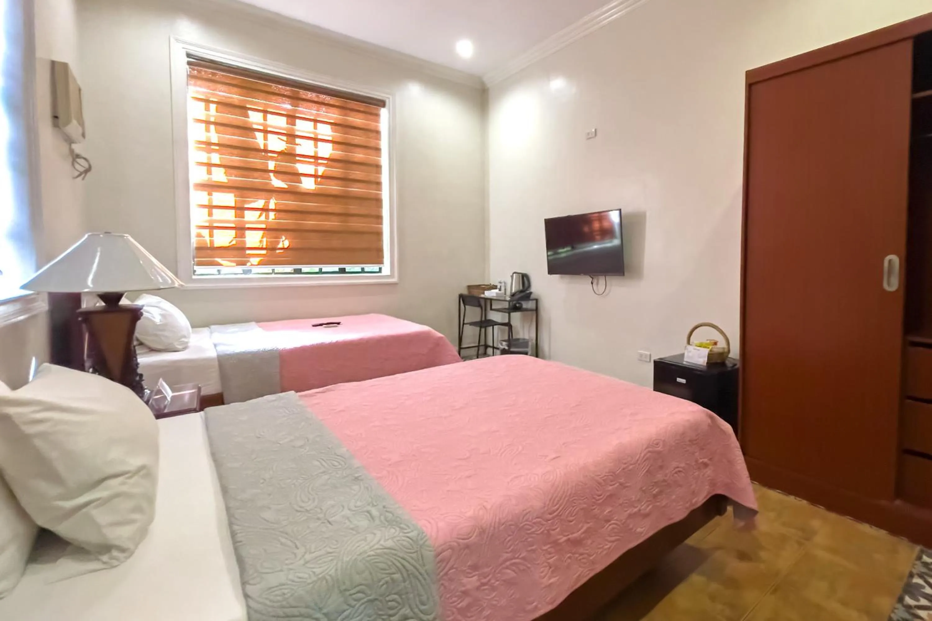 Bed in Laurel Heritage Resort and Spa