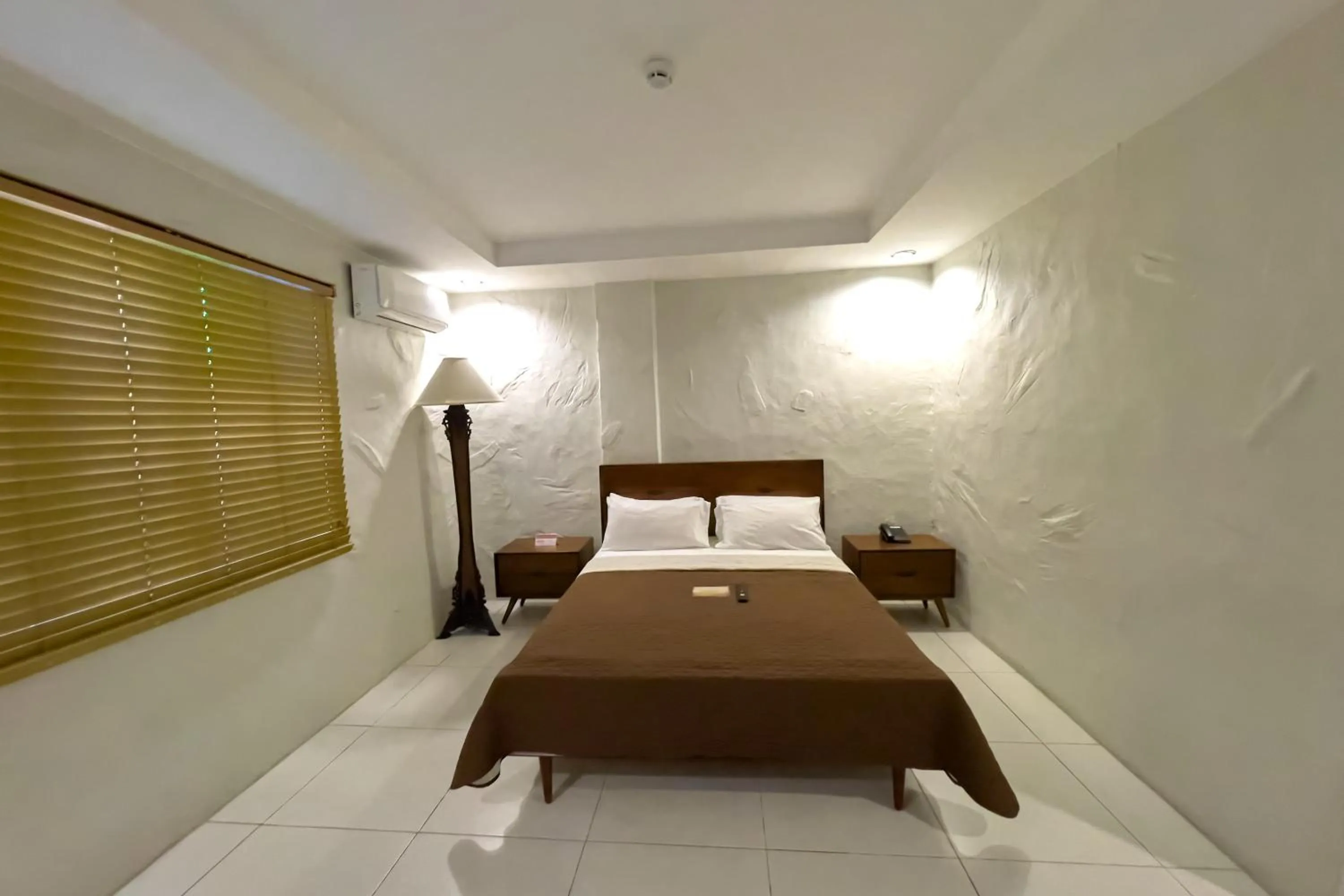 Bed in Laurel Heritage Resort and Spa