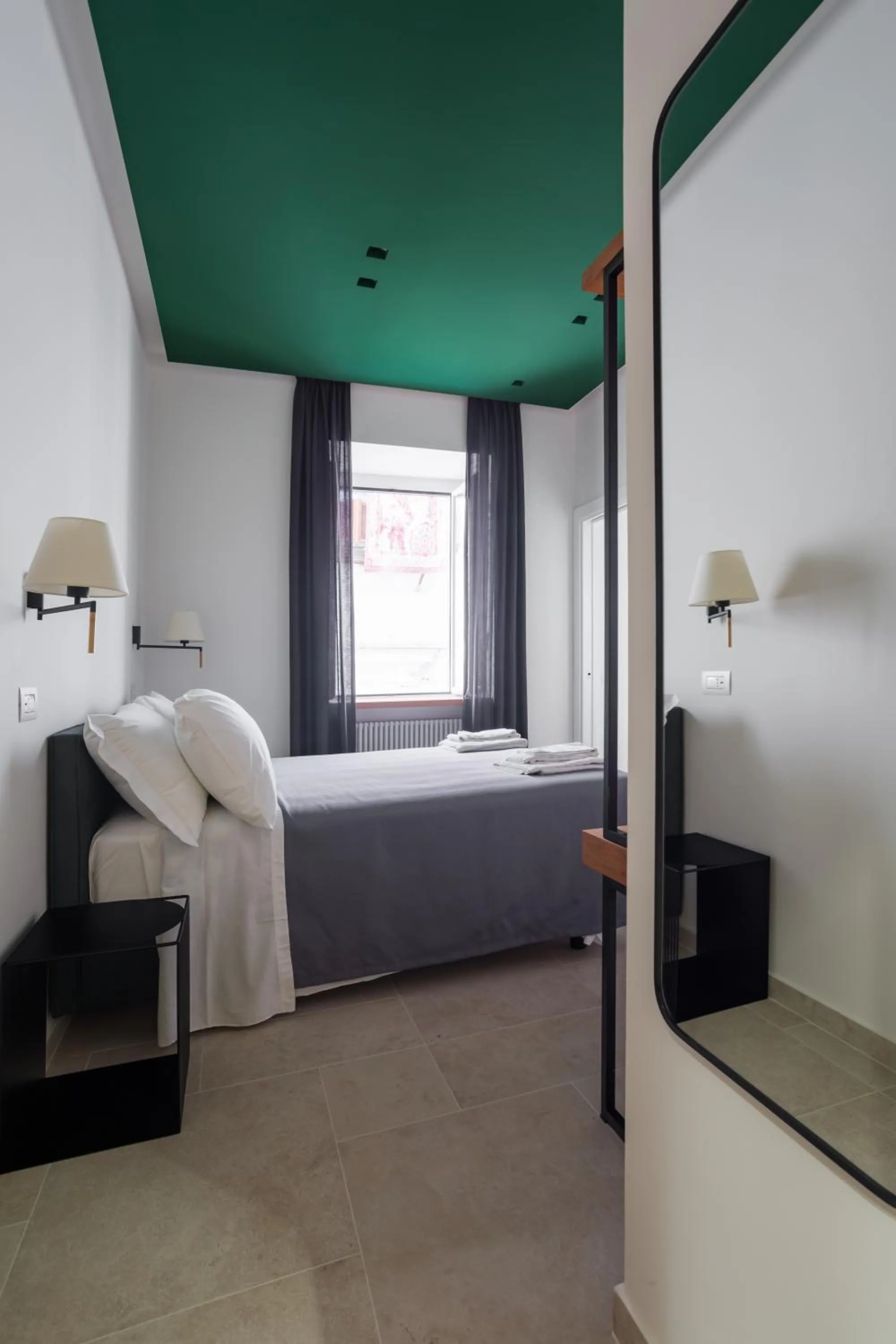 Weaver Suites By Dimorra