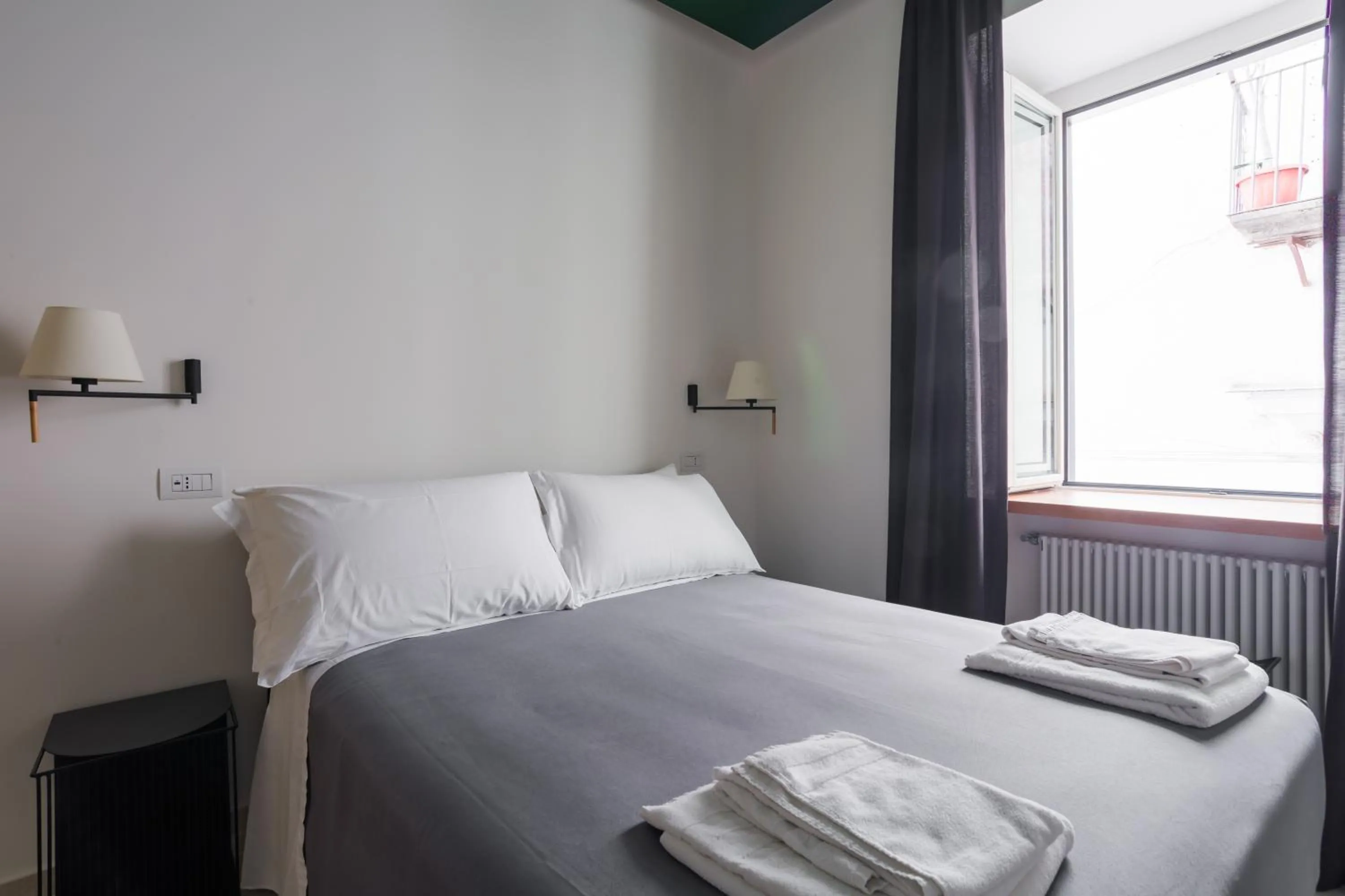 Weaver Suites By Dimorra