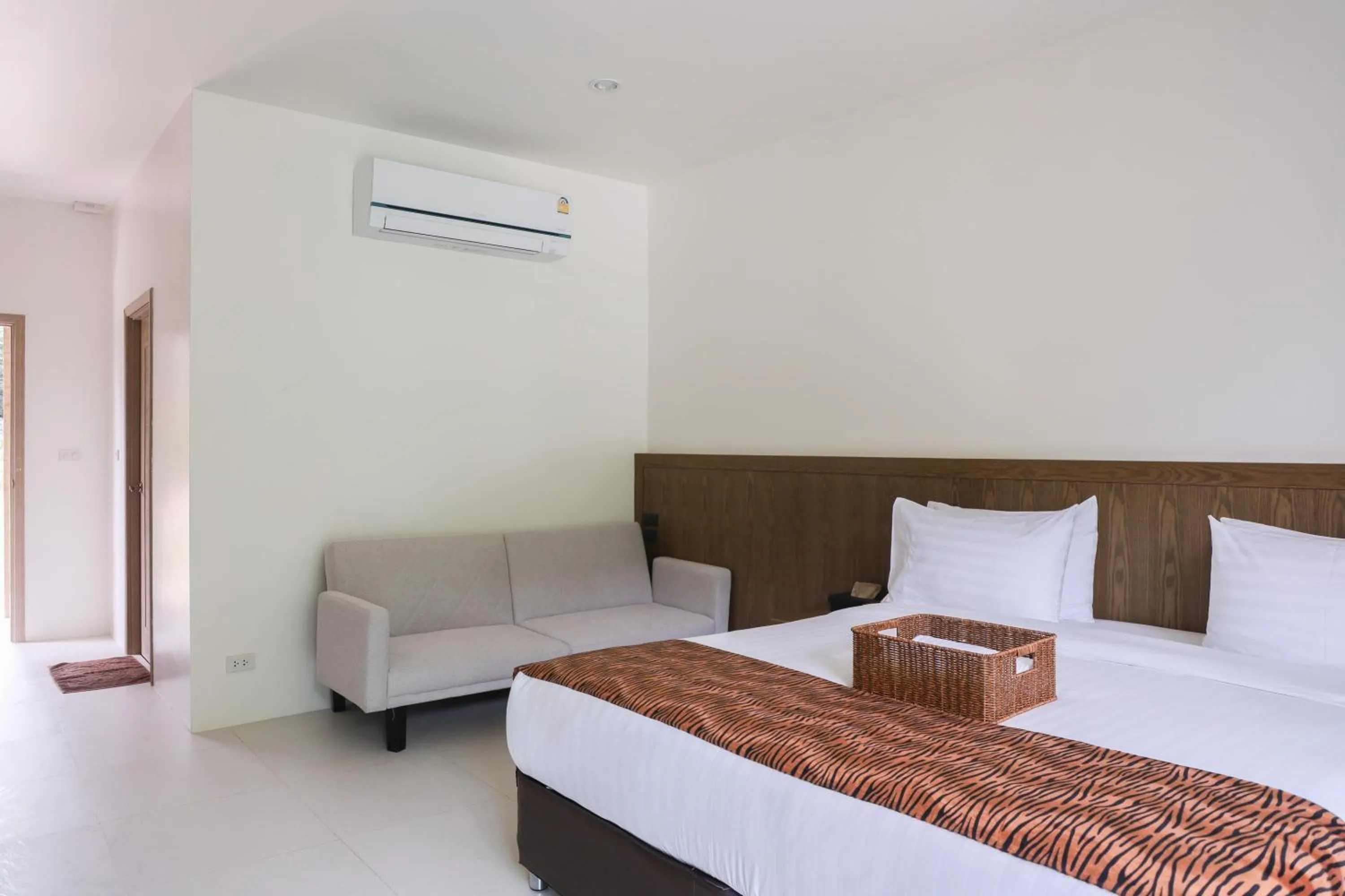 Bed in Tiger House River Kwai