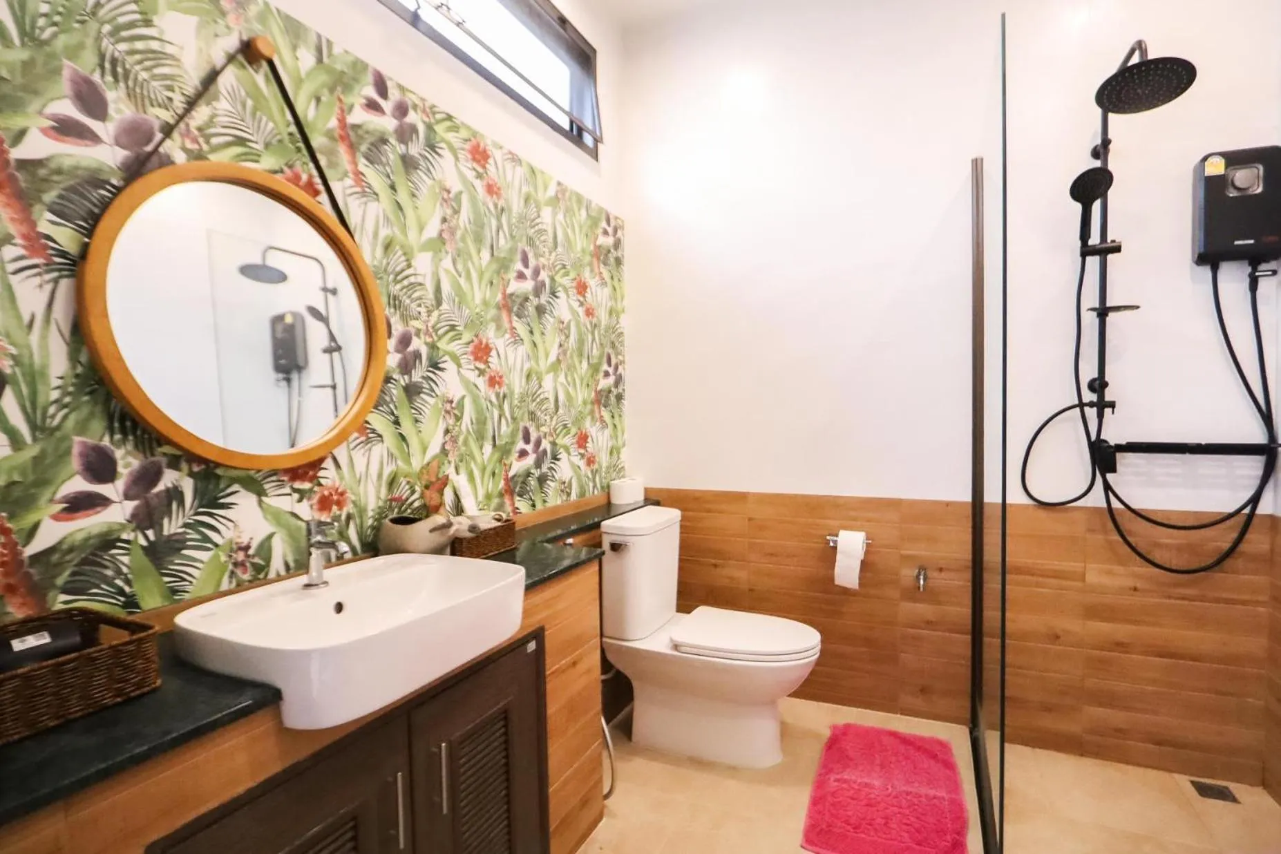 Shower in Tiger House River Kwai