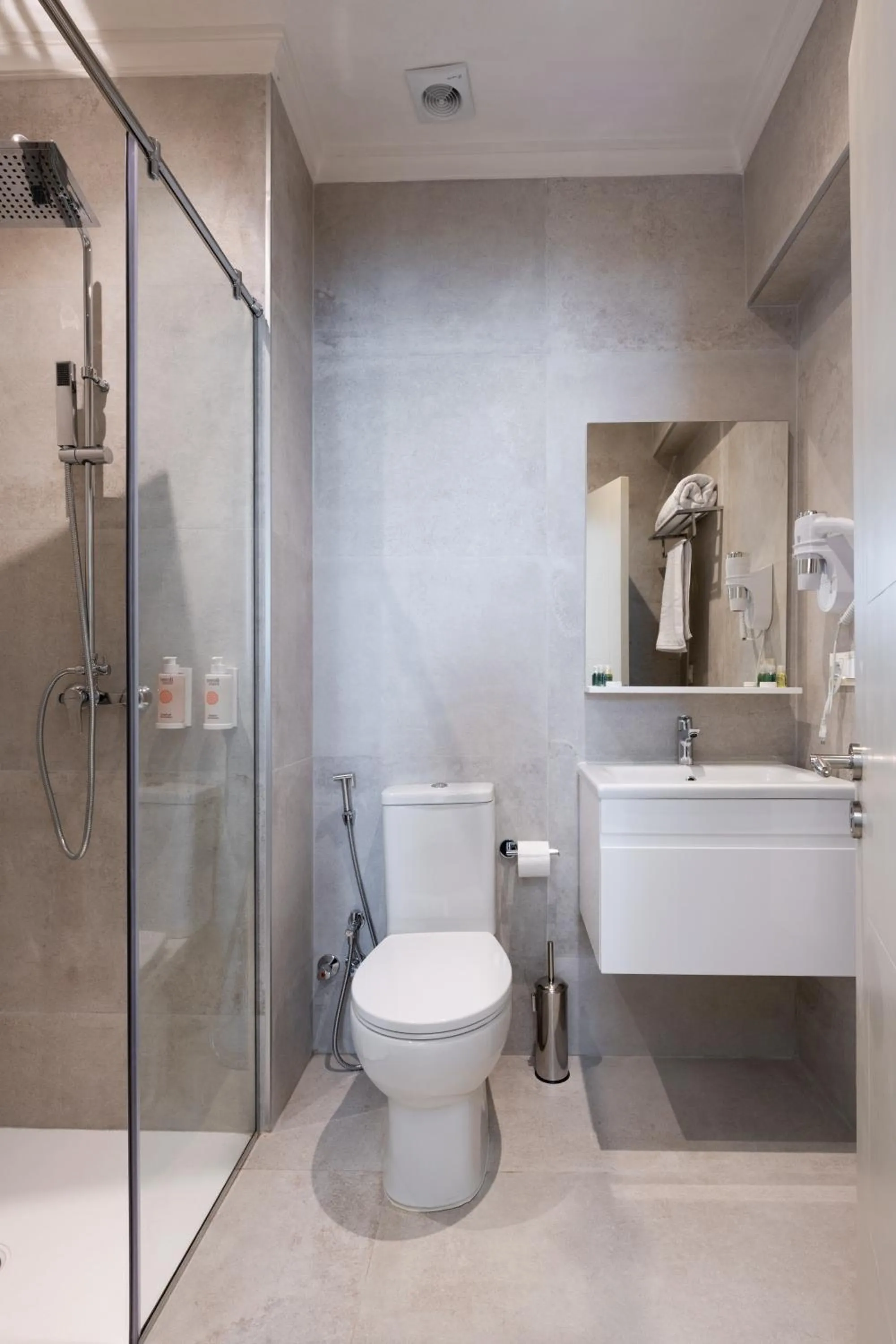 Shower in Hotel El Toro Tanger