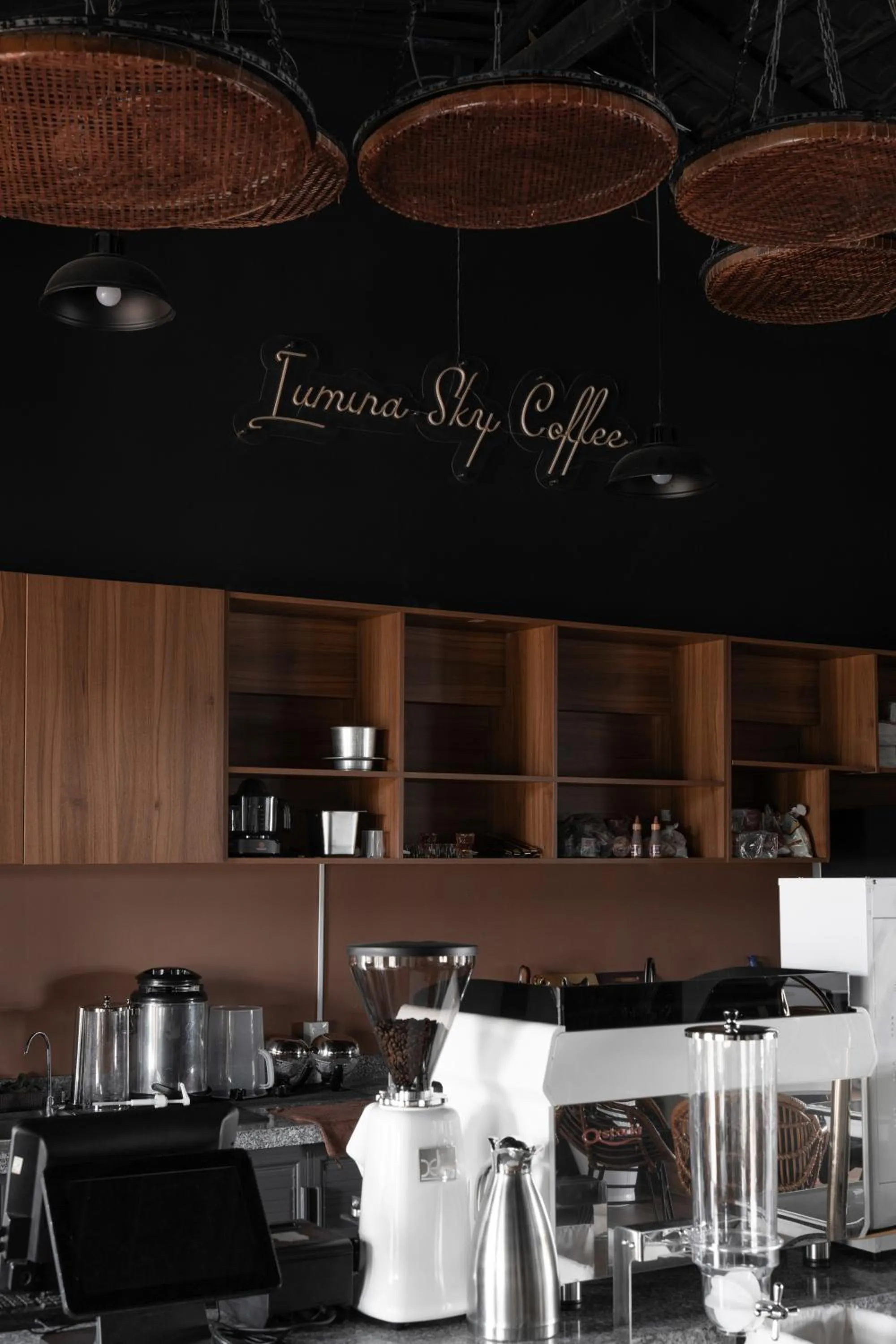 Restaurant/places to eat in Lumina Hotel Da Lat Central