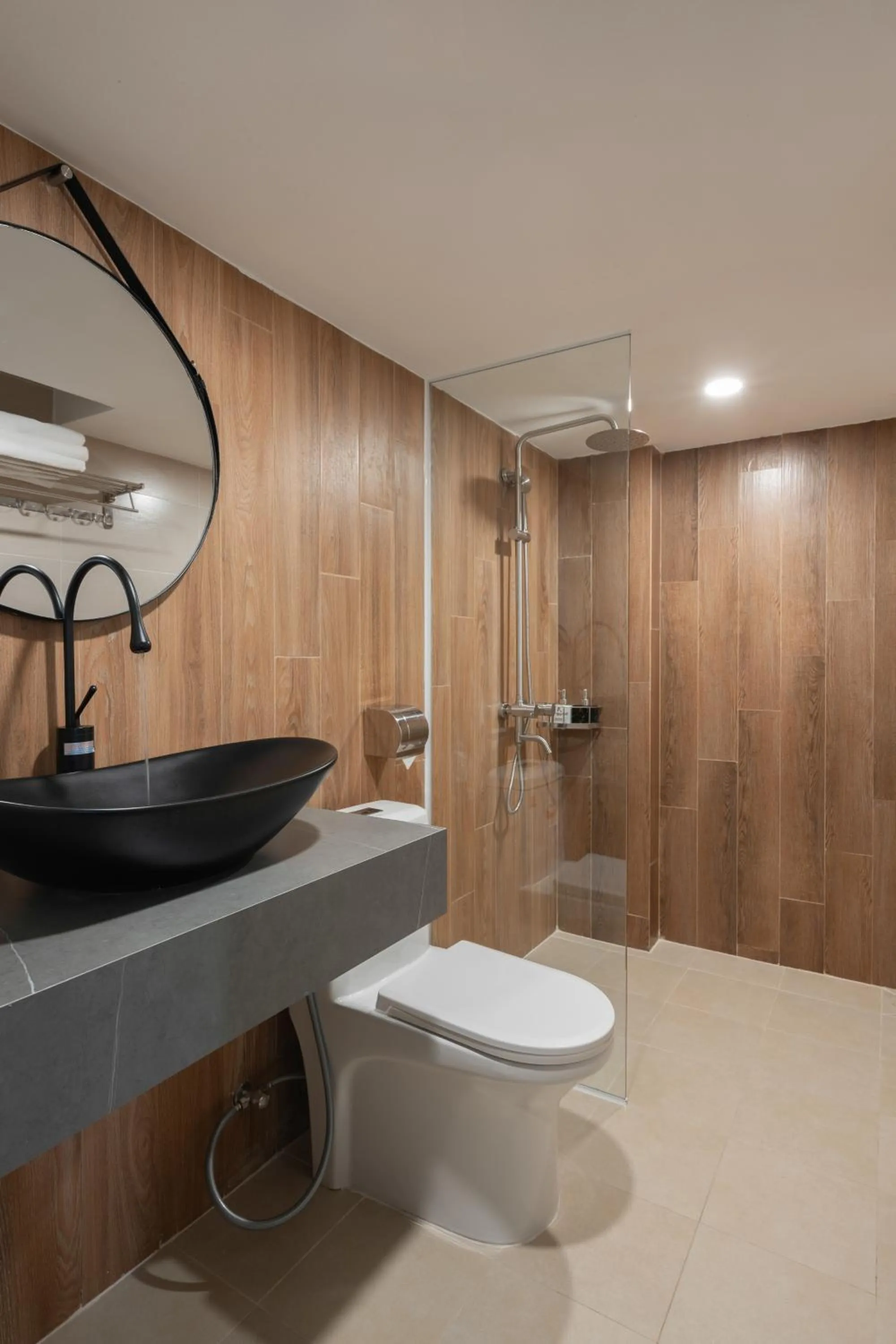 Shower in Lumina Hotel Da Lat Central