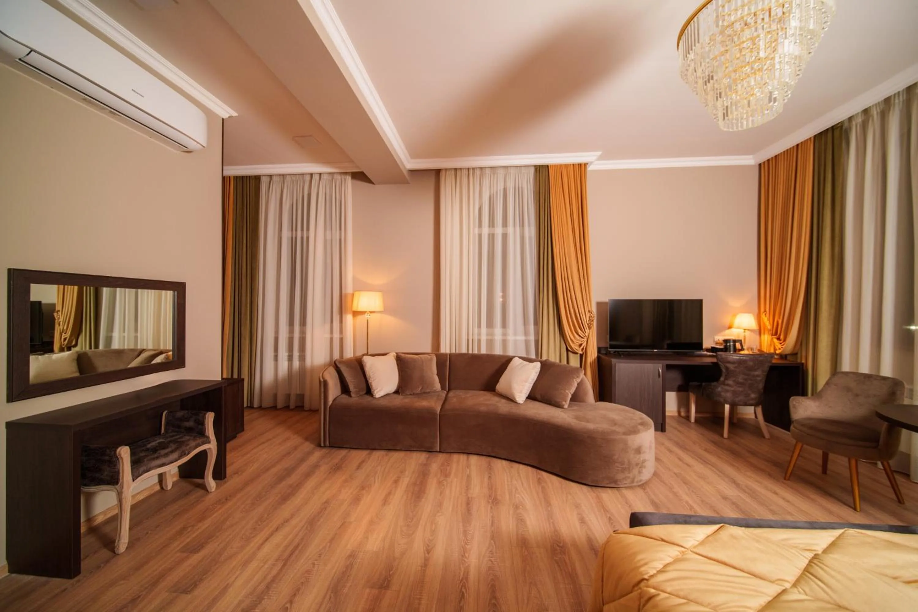 TV and multimedia in Vallex Garden Hotel Alaverdi