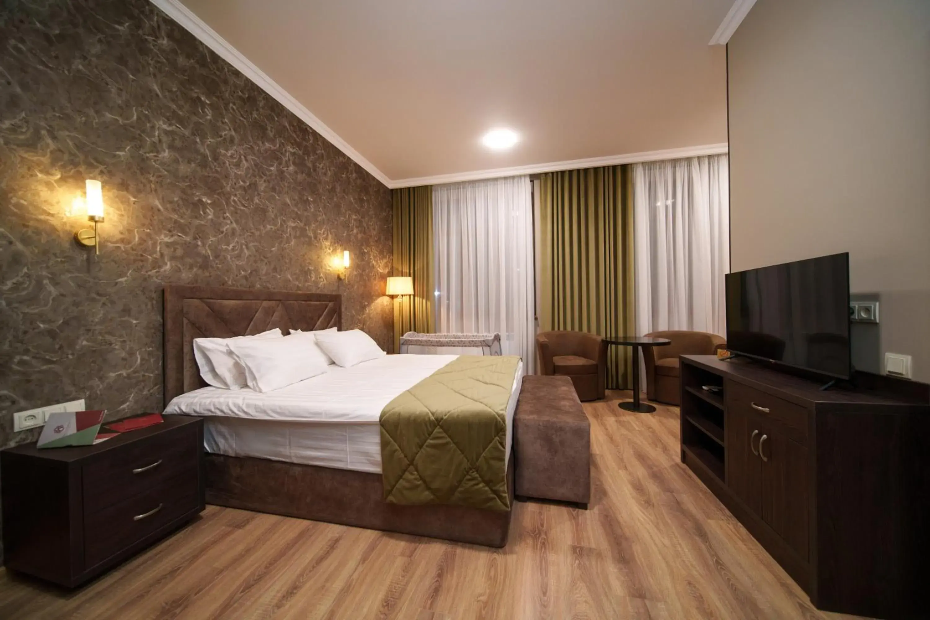 Communal lounge/ TV room, Bed in Vallex Garden Hotel Alaverdi Communal lounge/ TV room, Bed in Vallex Garden Hotel Alaverdi