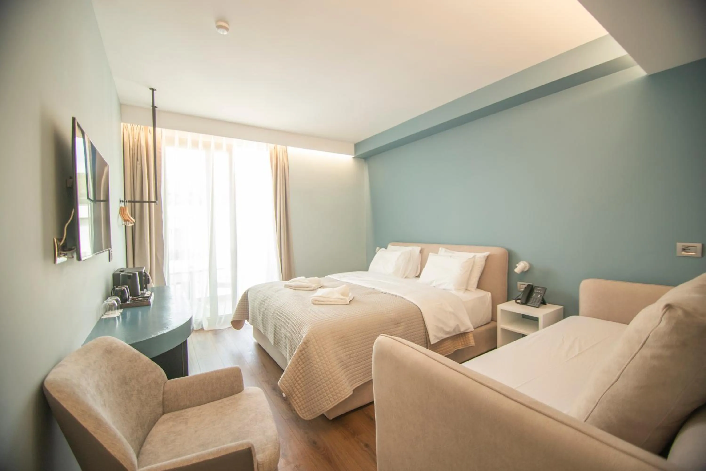 Photo of the whole room, Bed in Hotel Porta Ksamil