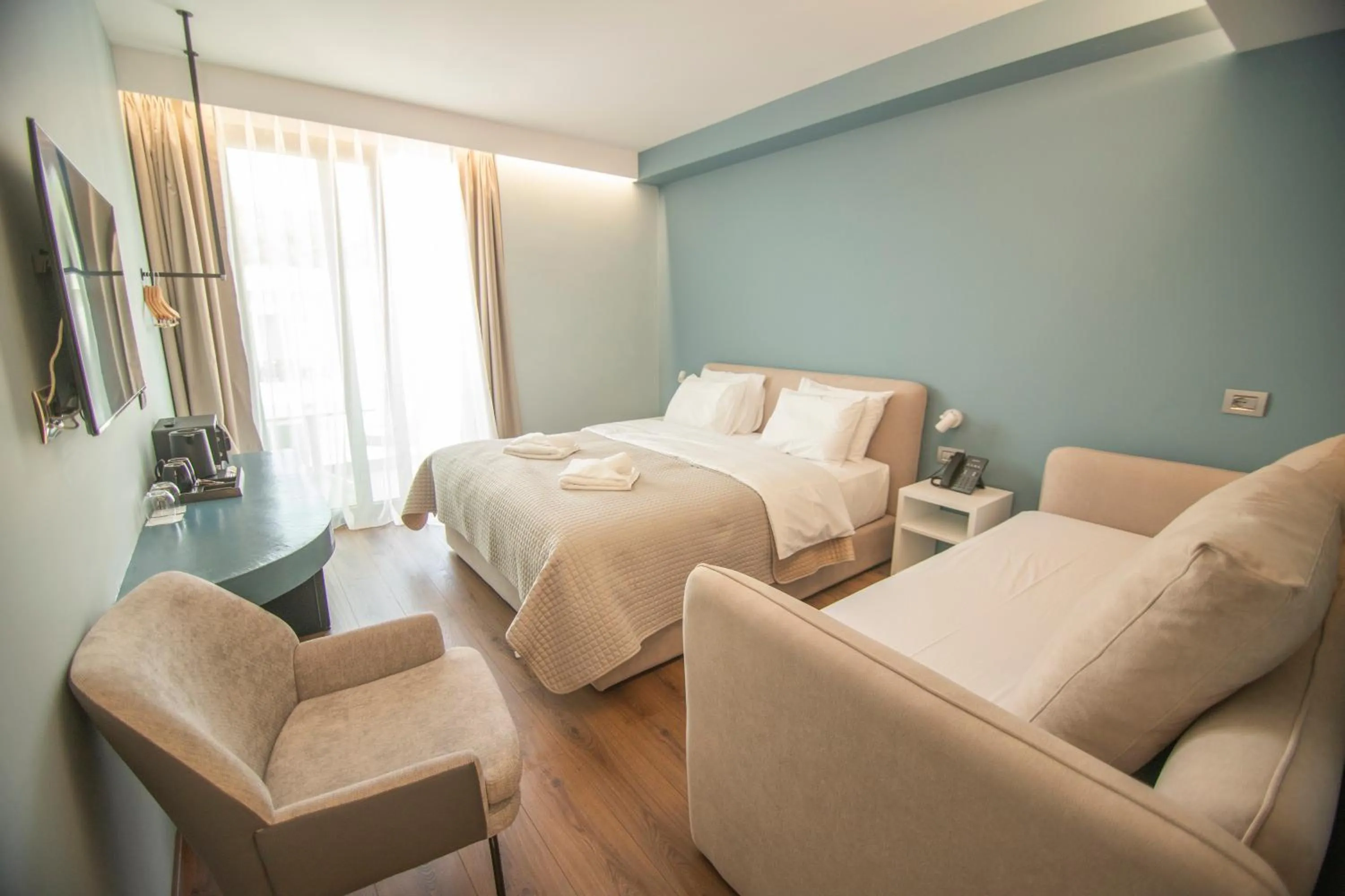 Photo of the whole room in Hotel Porta Ksamil