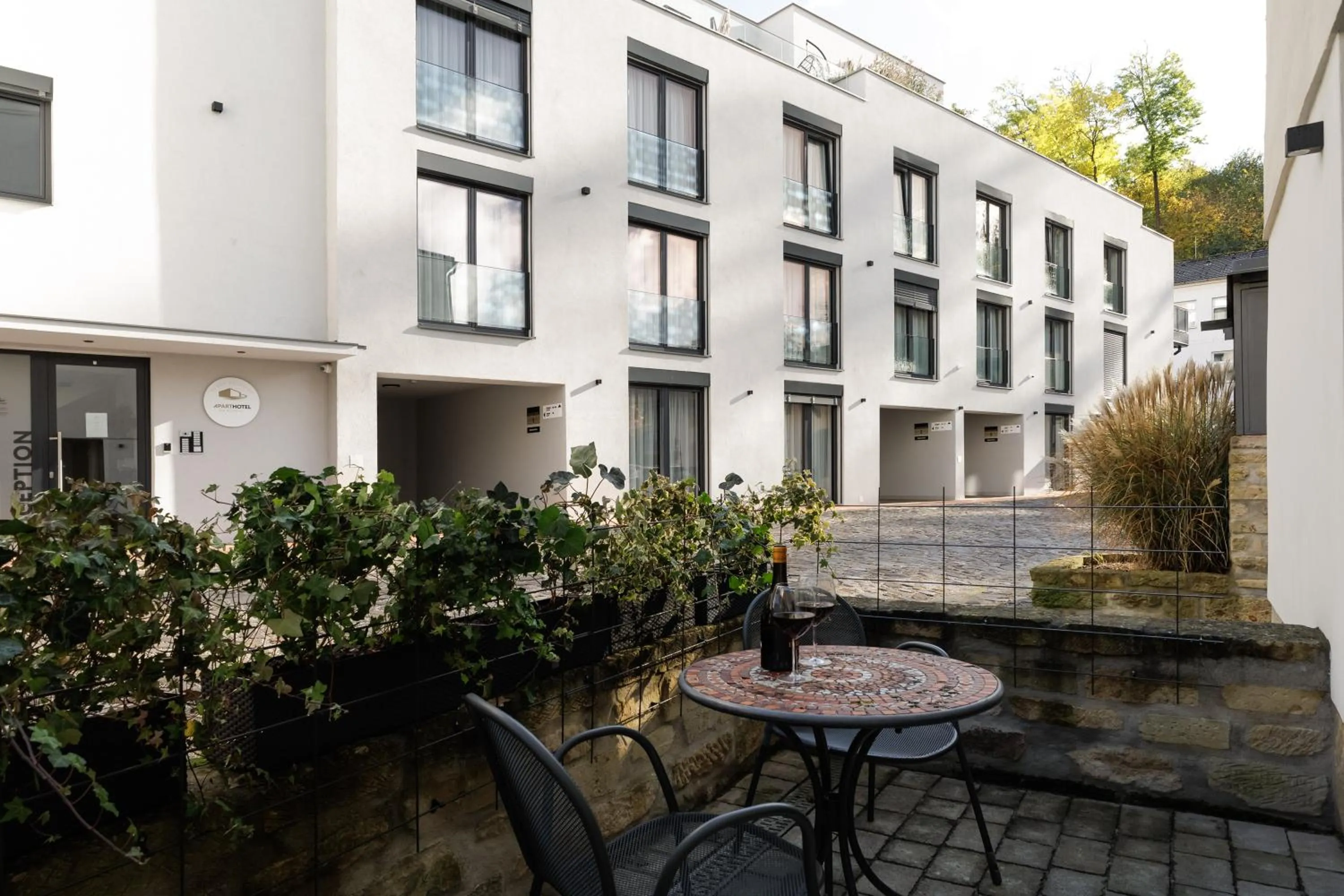 Day in River Apartments